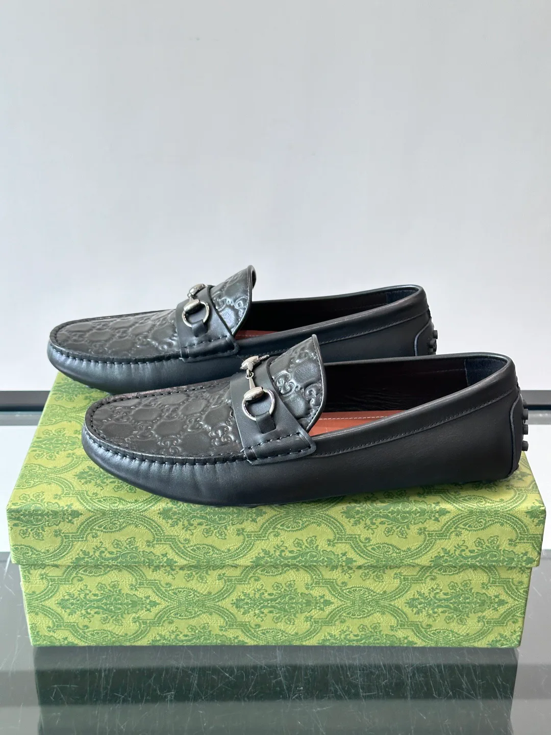 Men's Loafers And Dress Shoes GUCCI 17588553