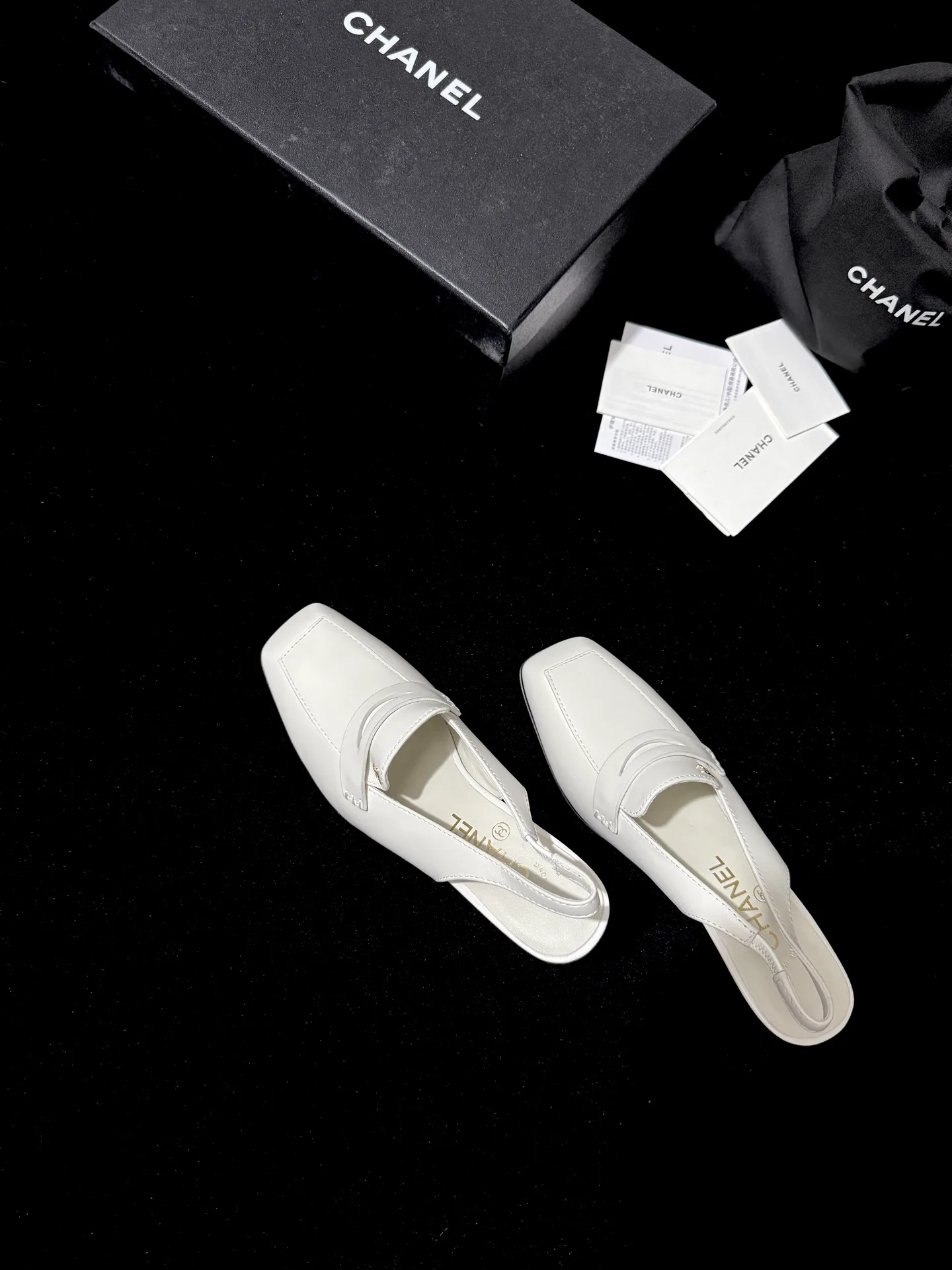Women's Mules And Clogs CHANEL 18110830