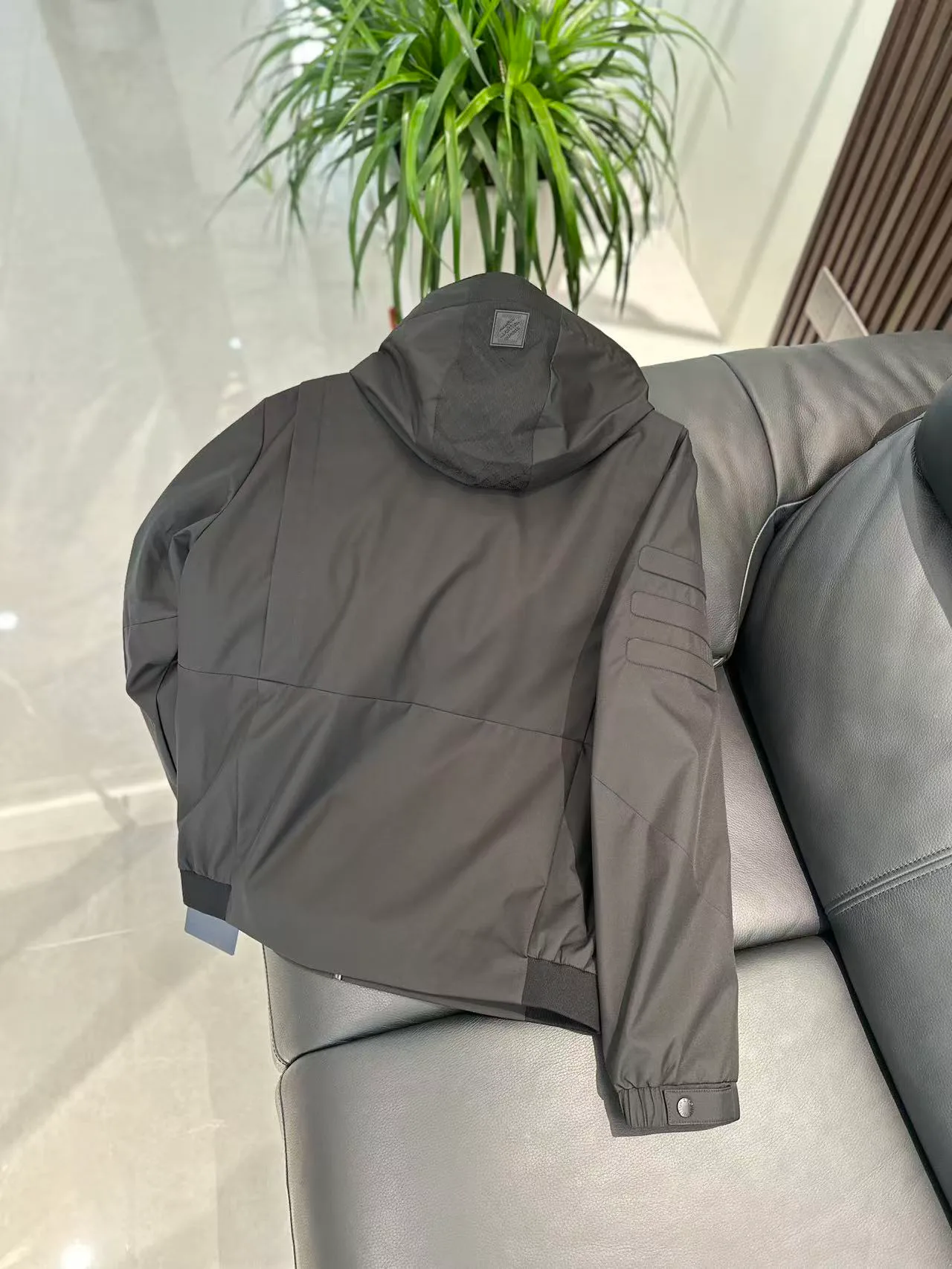 Men's Jackets And Down Jackets LOUIS VUITTON 18355711