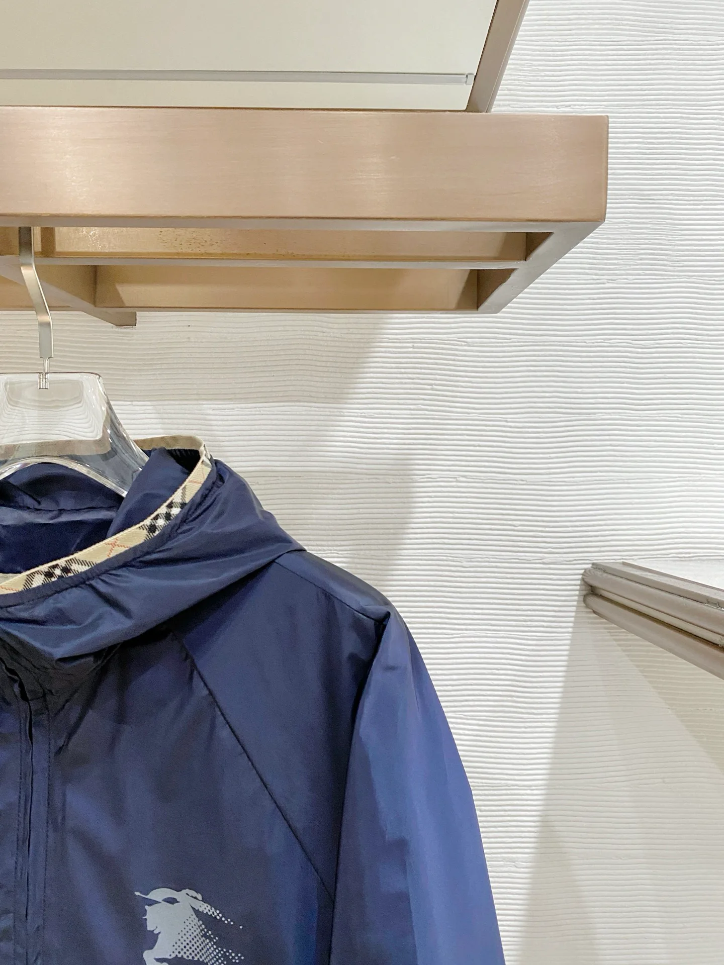 Men's Jackets And Down Jackets BURBERRY 17993455