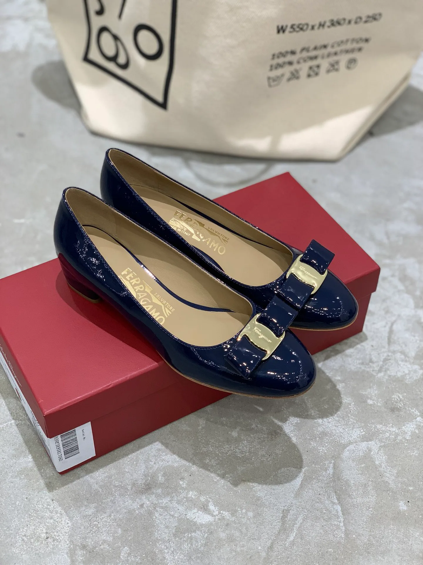 Women's Ballet Flats SALVATORE FERRAGAMO 18340687