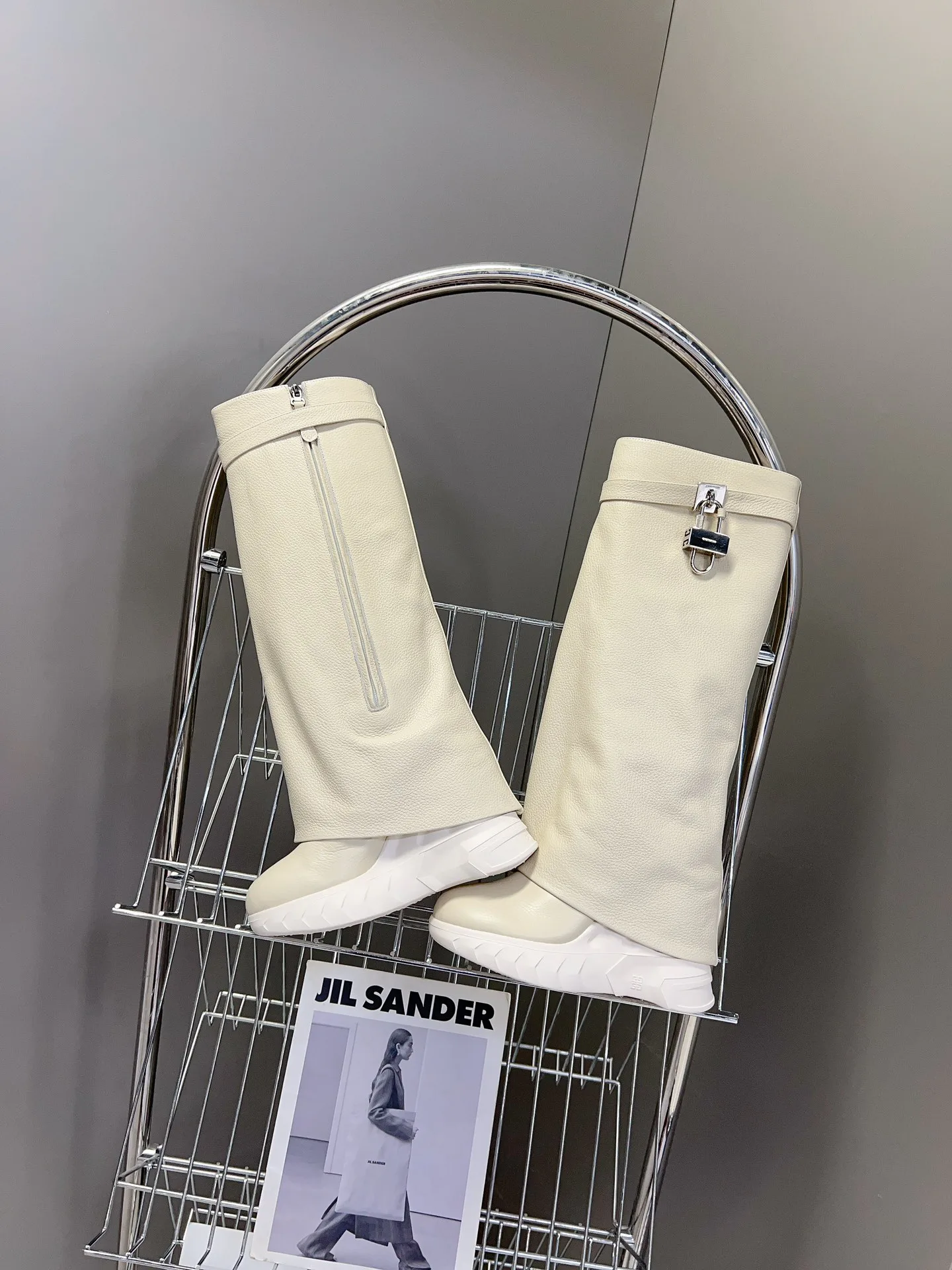 Women's Boots GIVENCHY 18477309