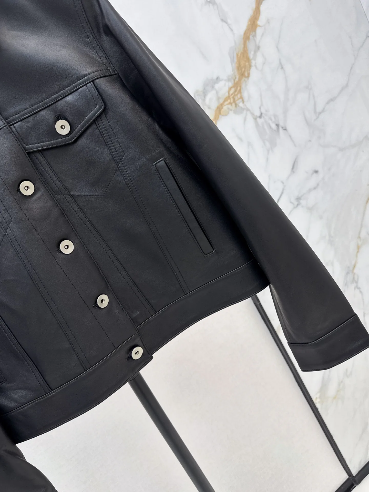 Women's Leather Jackets And Sheepskin Coats BOTTEGA VENETA 18173027