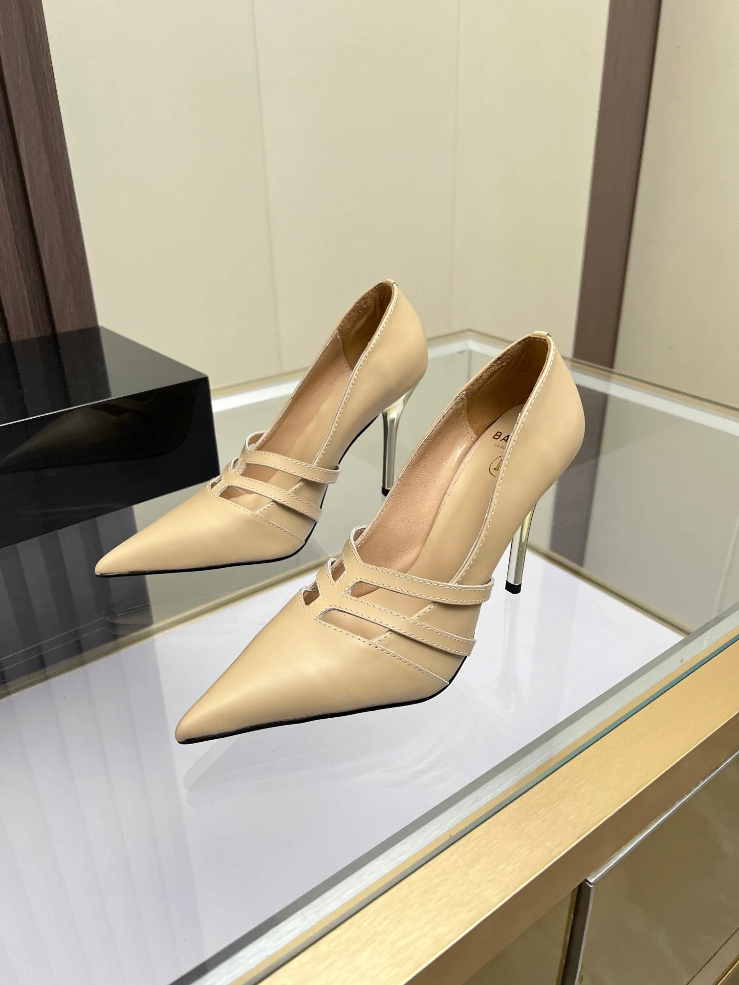 Women's Heels BALMAIN 17911049