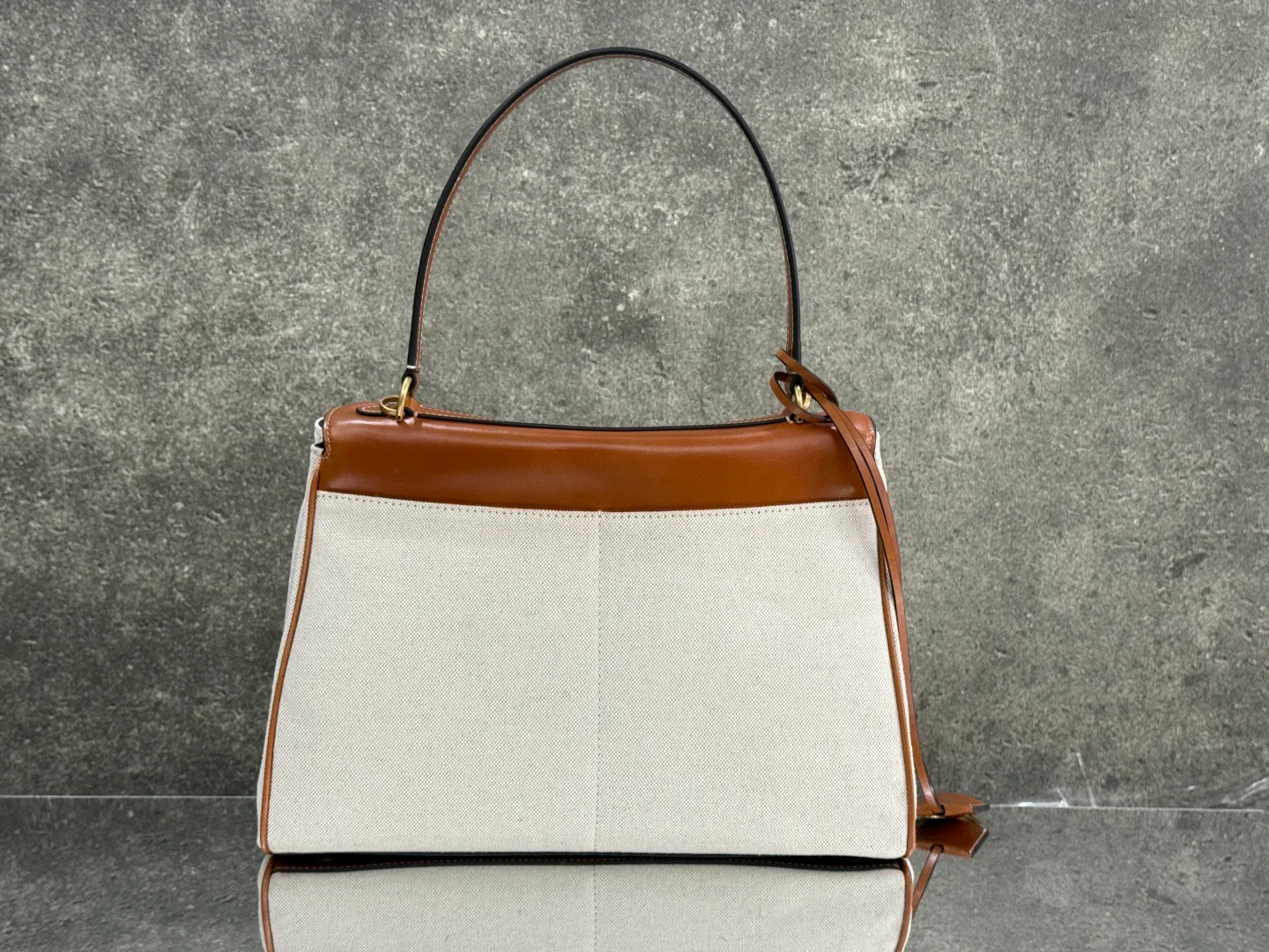 Классические Сумки Женские Balenciaga 18608579