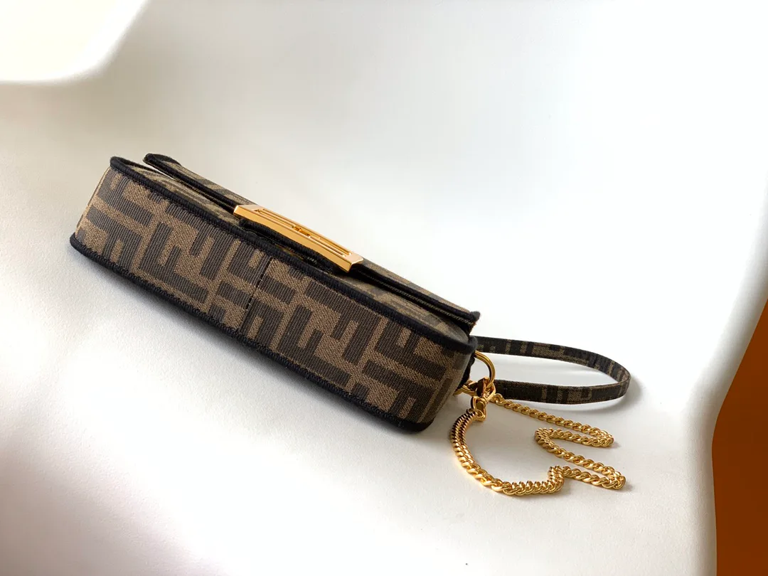 Women's Classic Handbags FENDI 17880625
