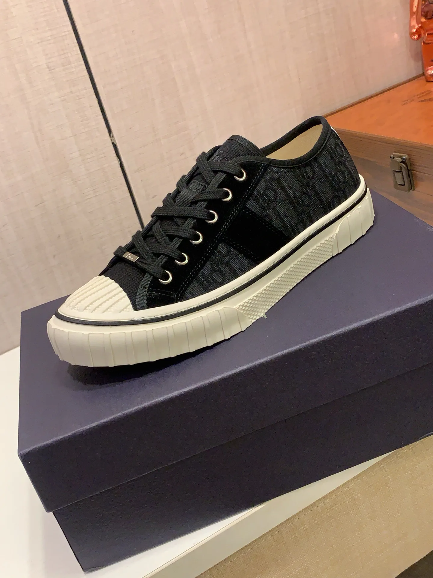 Women's Sneakers CHRISTIAN DIOR 18247725