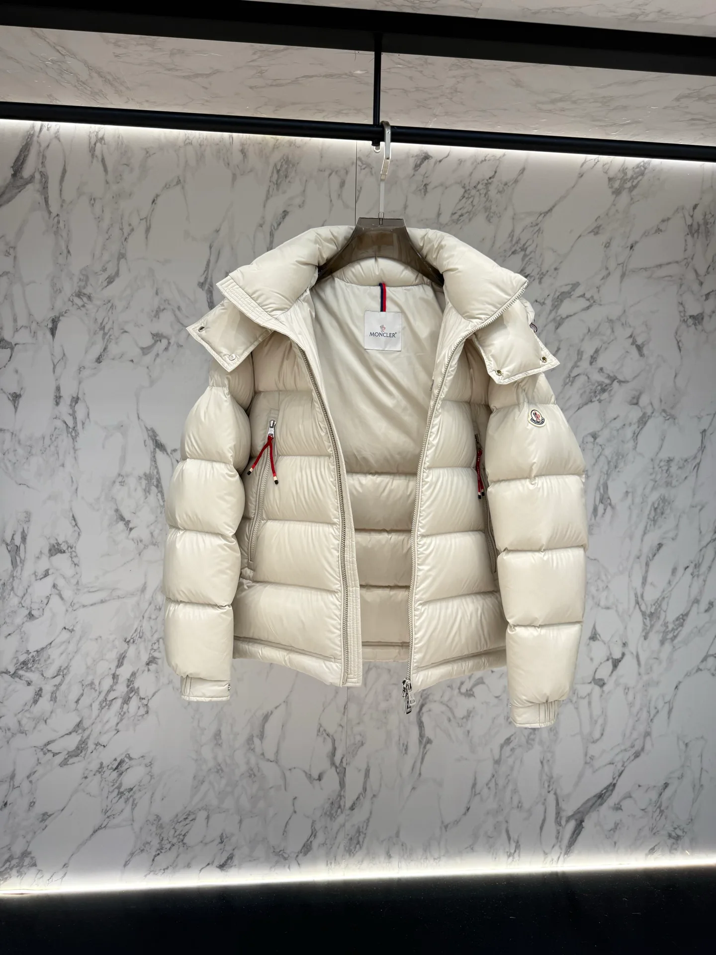 Men's Jackets And Down Jackets MONCLER 18046519