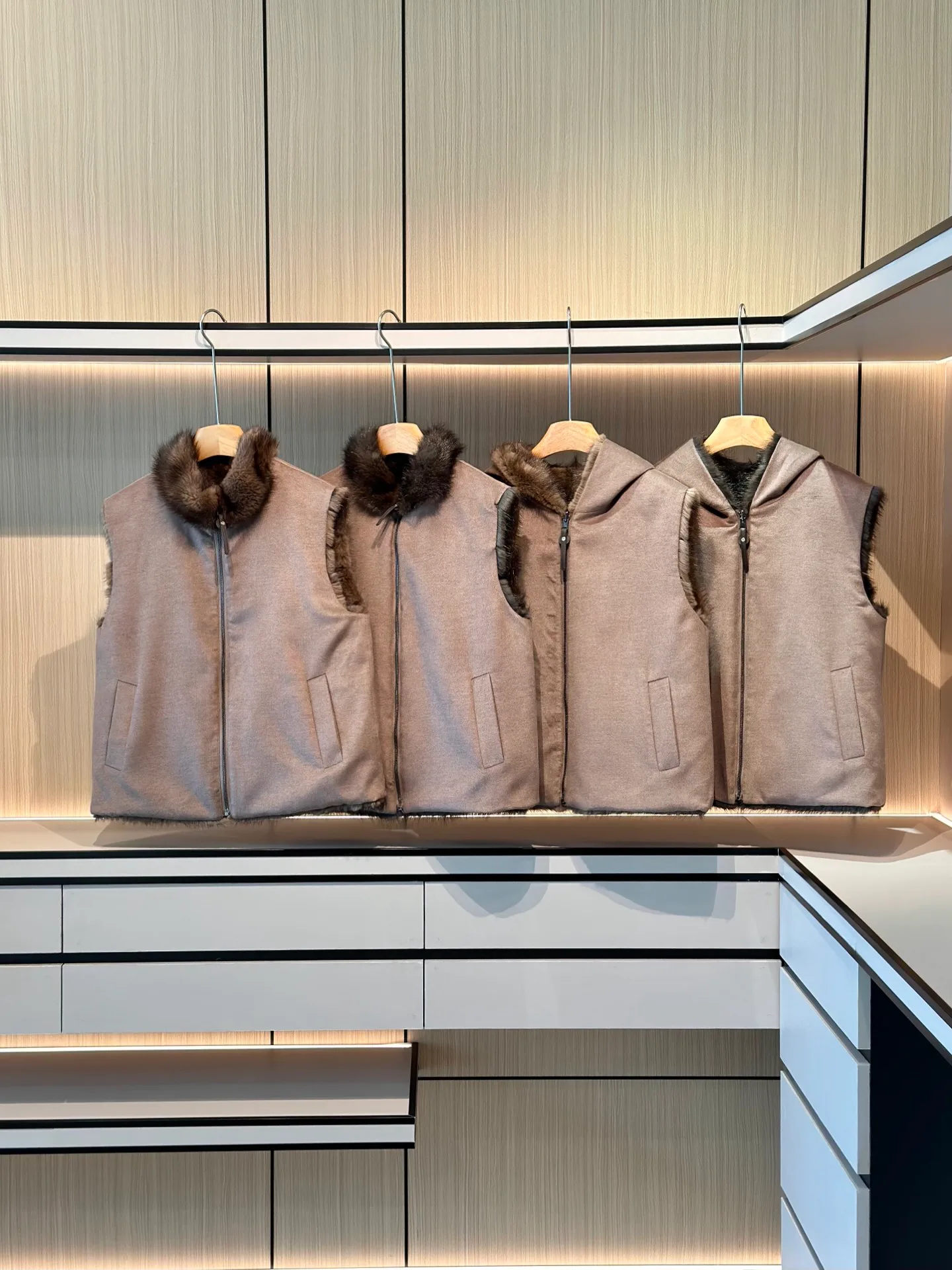 Women's Vests LORO PIANA 18197568