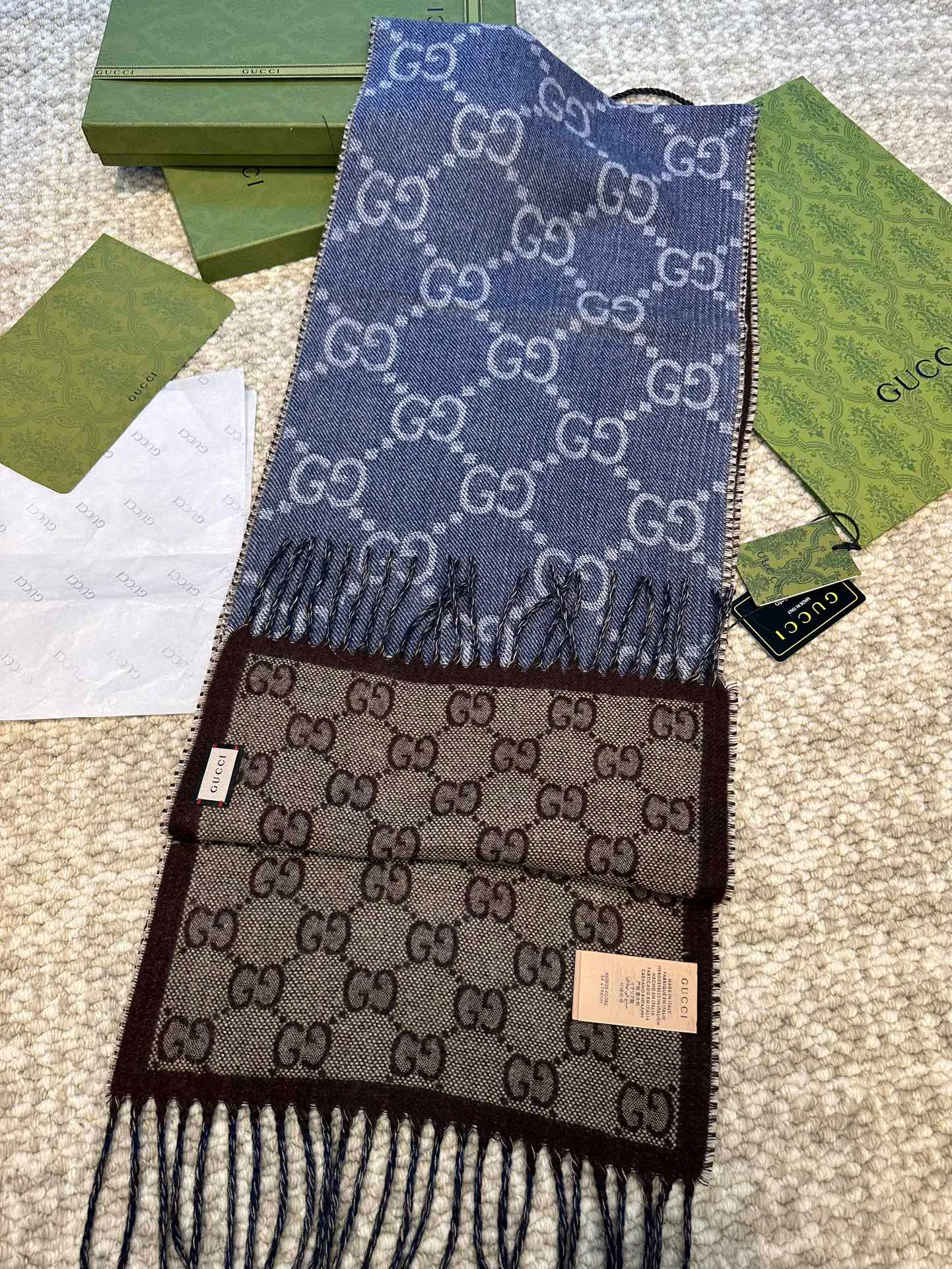 Scarves GUCCI 18105485