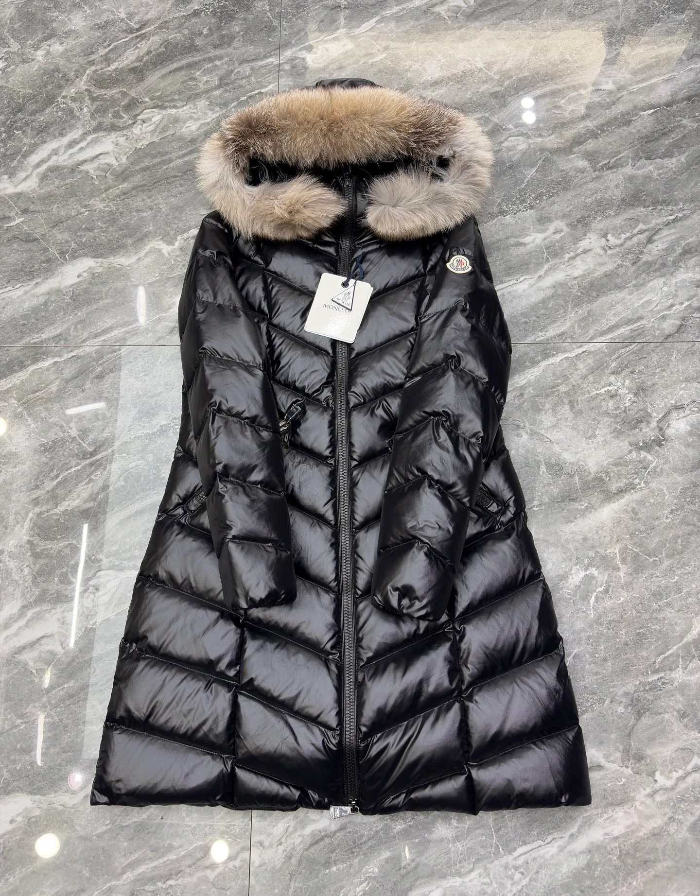 Women's Jackets And Down Jackets MONCLER 17801587