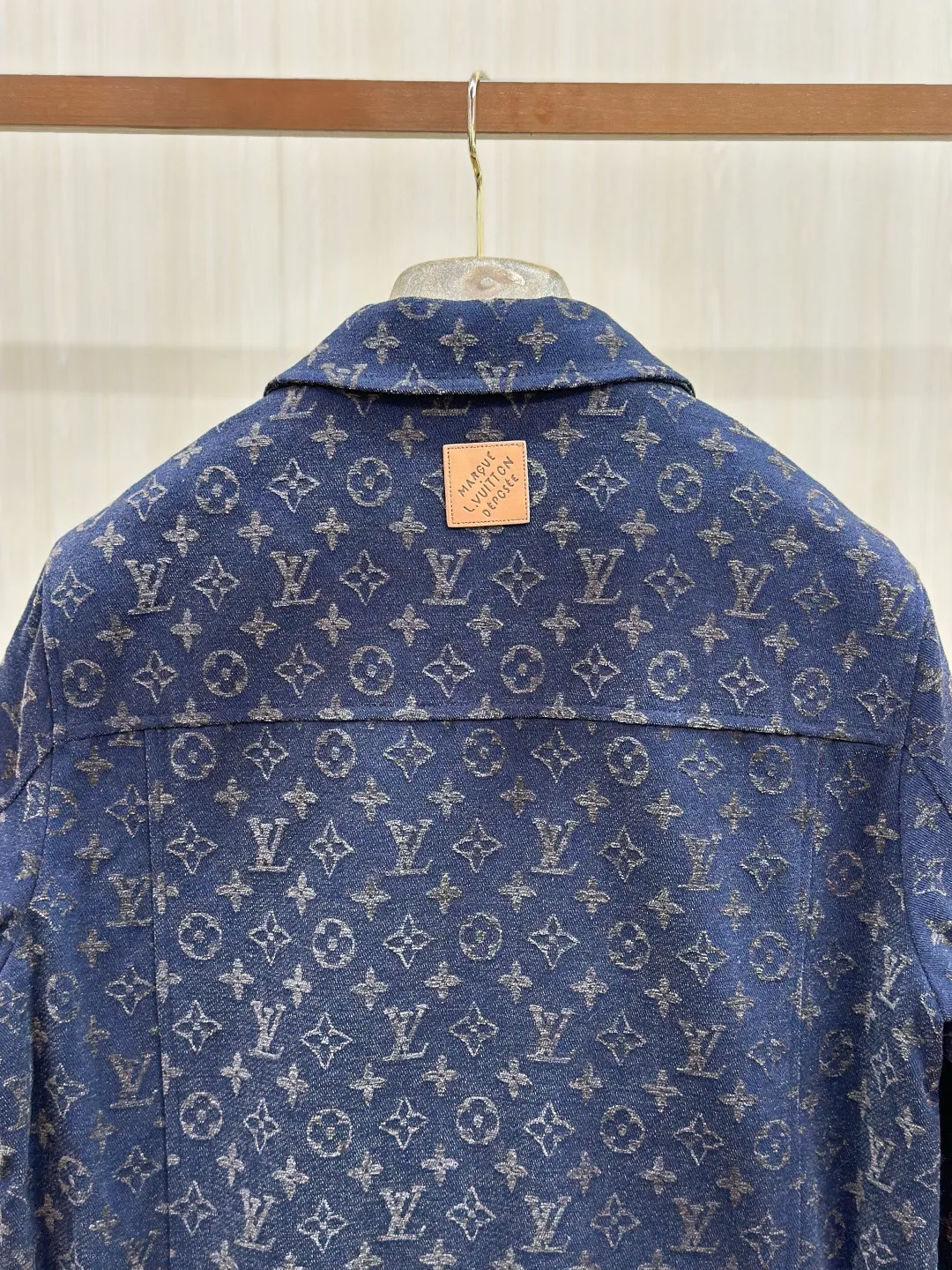 Куртки И Пуховики Мужские Louis Vuitton 18599282
