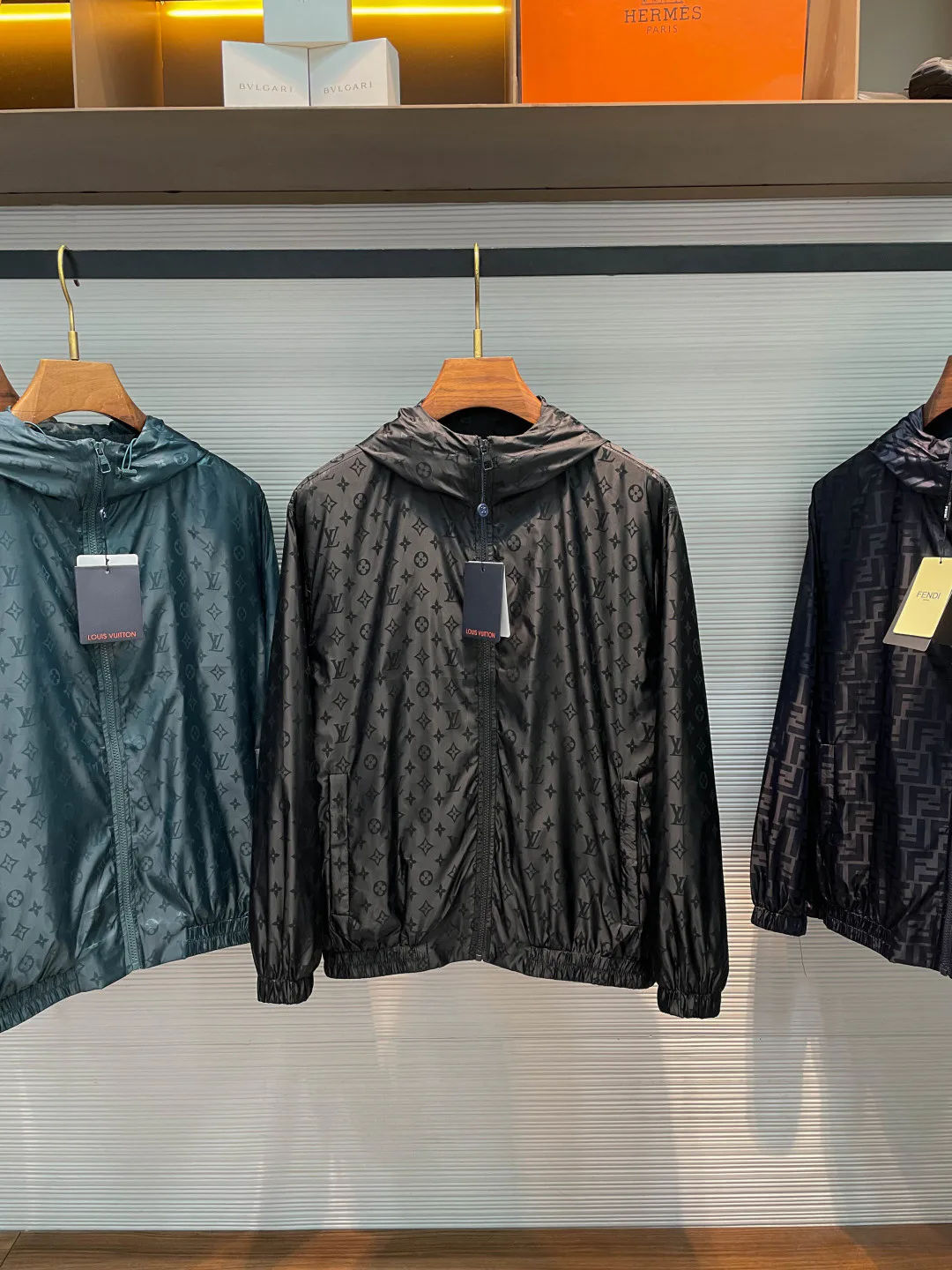 Men's Jackets And Down Jackets LOUIS VUITTON 18499038