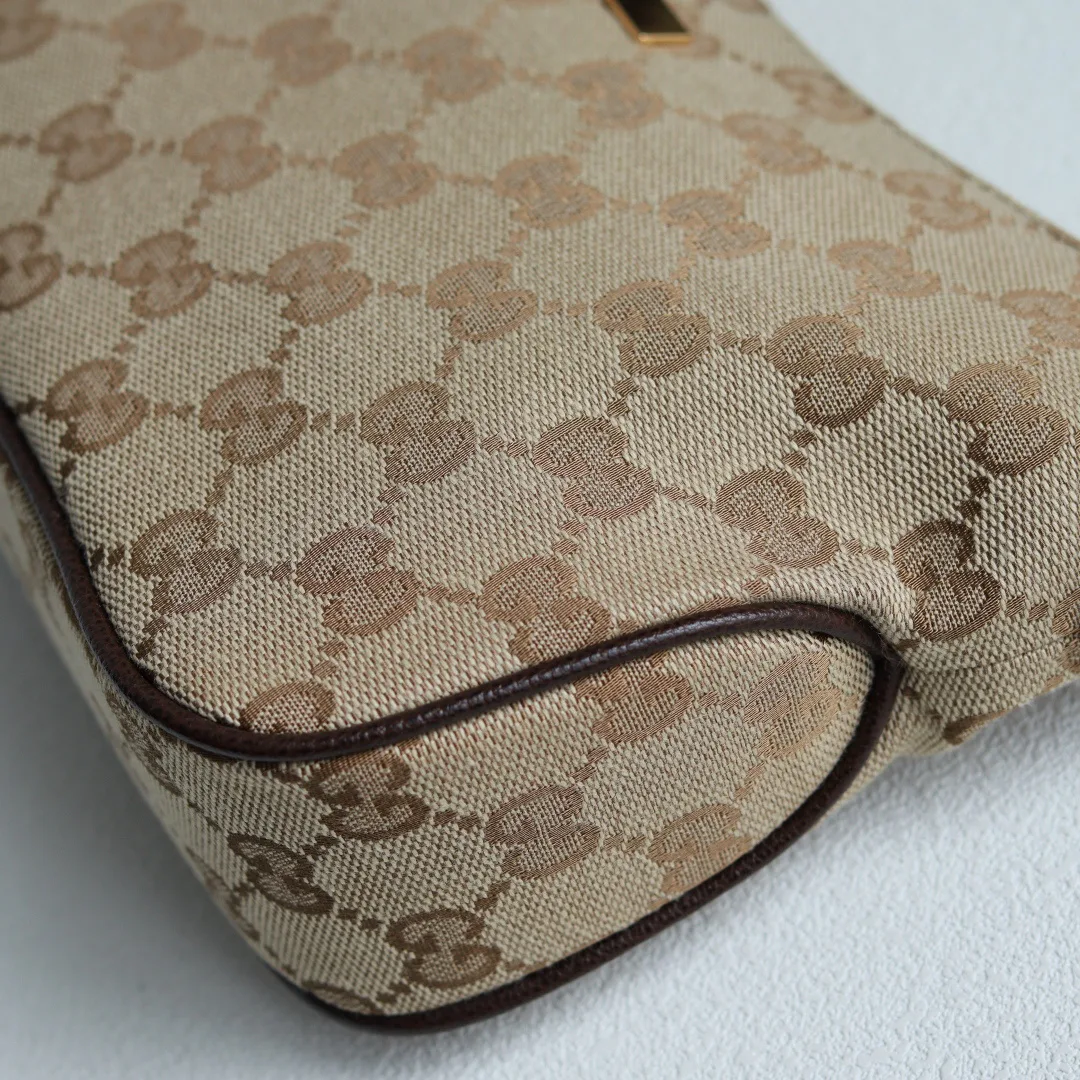Women's Shoulder Bags GUCCI 17947870
