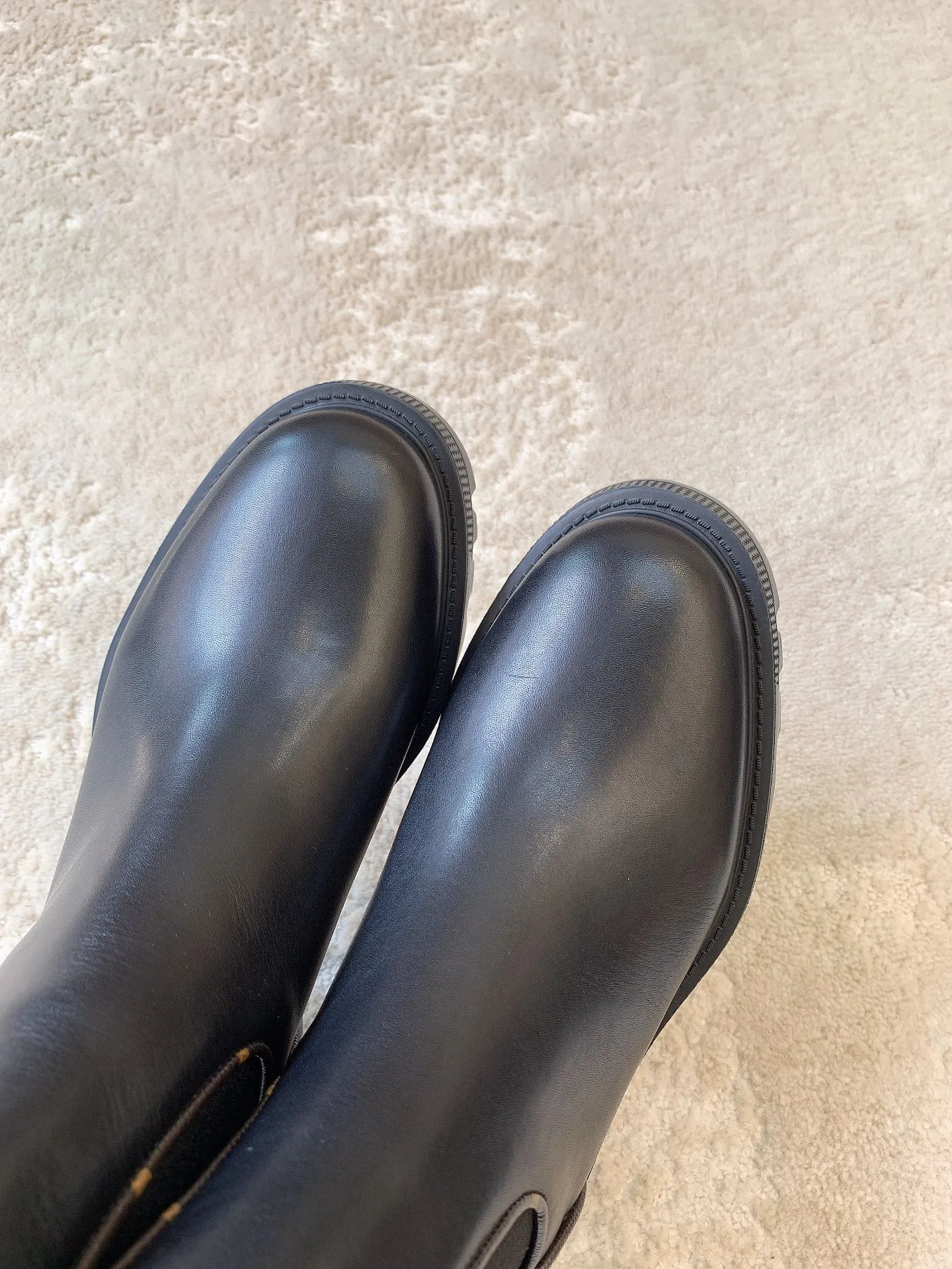 Women's Ankle Boots LOUIS VUITTON 18365557