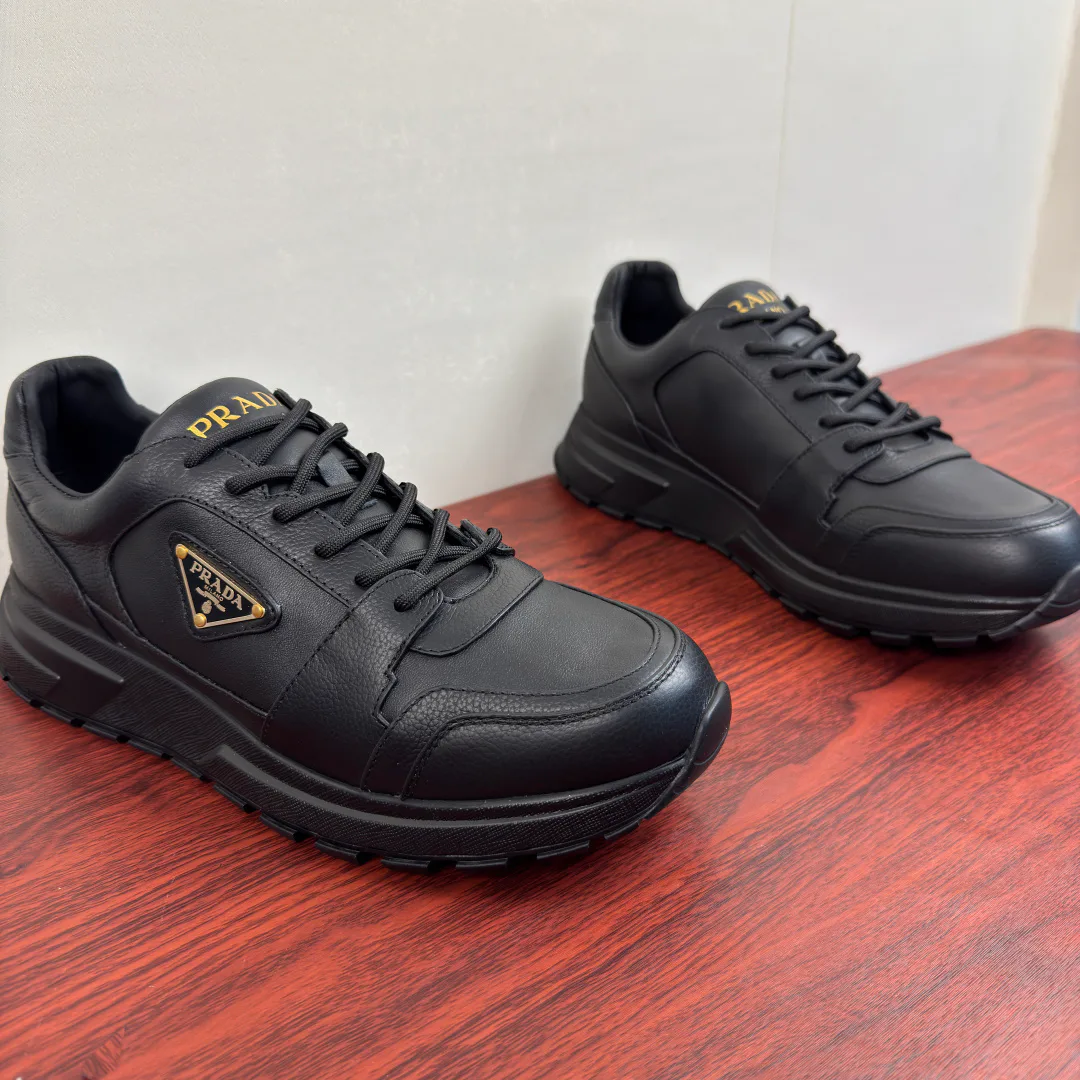 Men's Sneakers PRADA 18230791