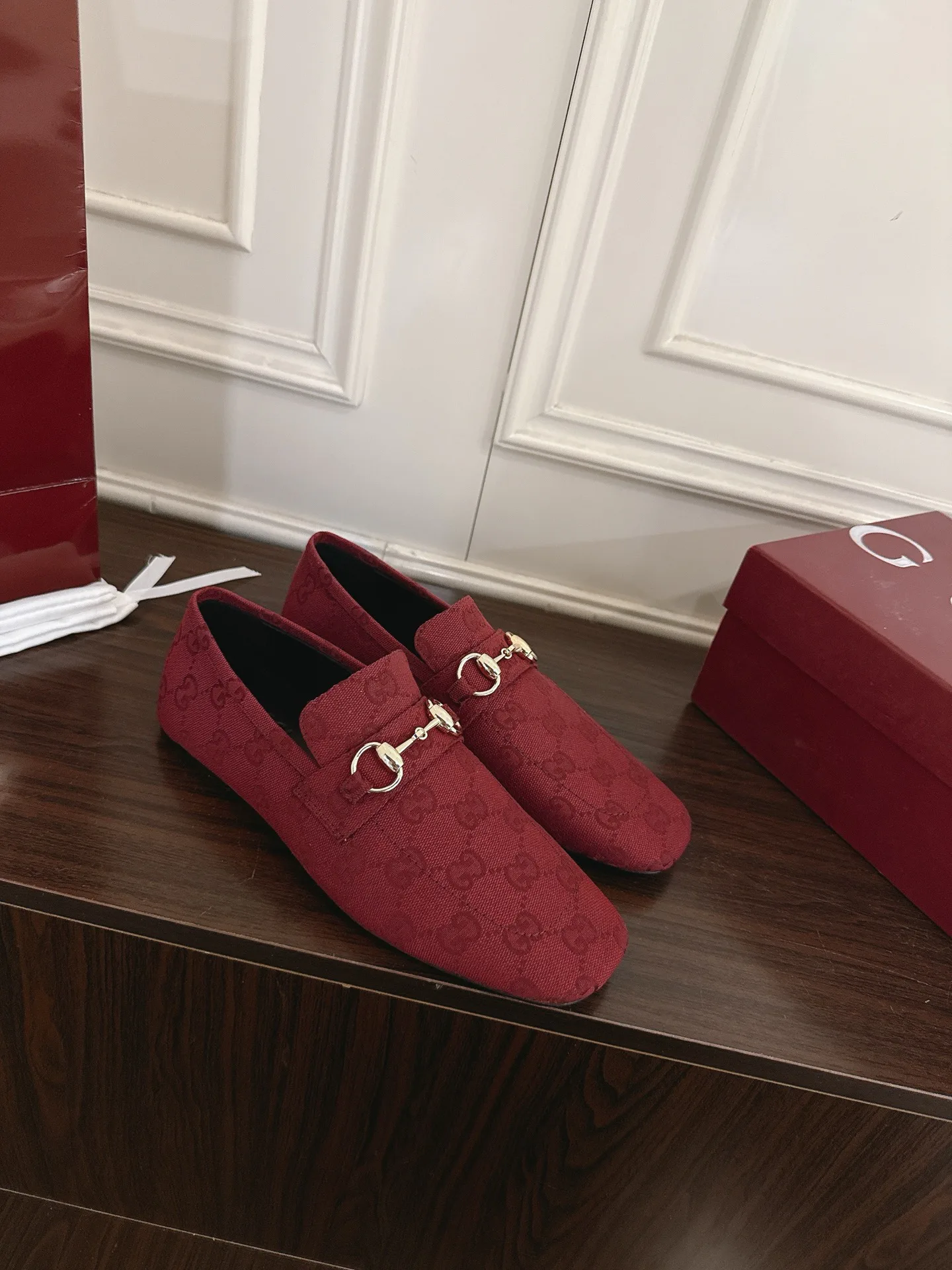 Women's Loafers And Moccasins GUCCI 17956772