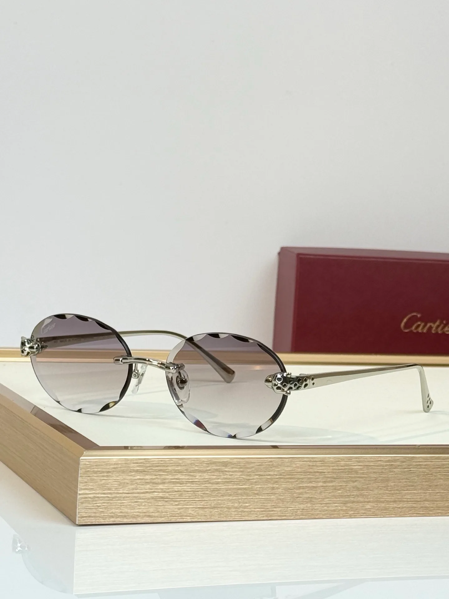 Glasses CARTIER 18060062