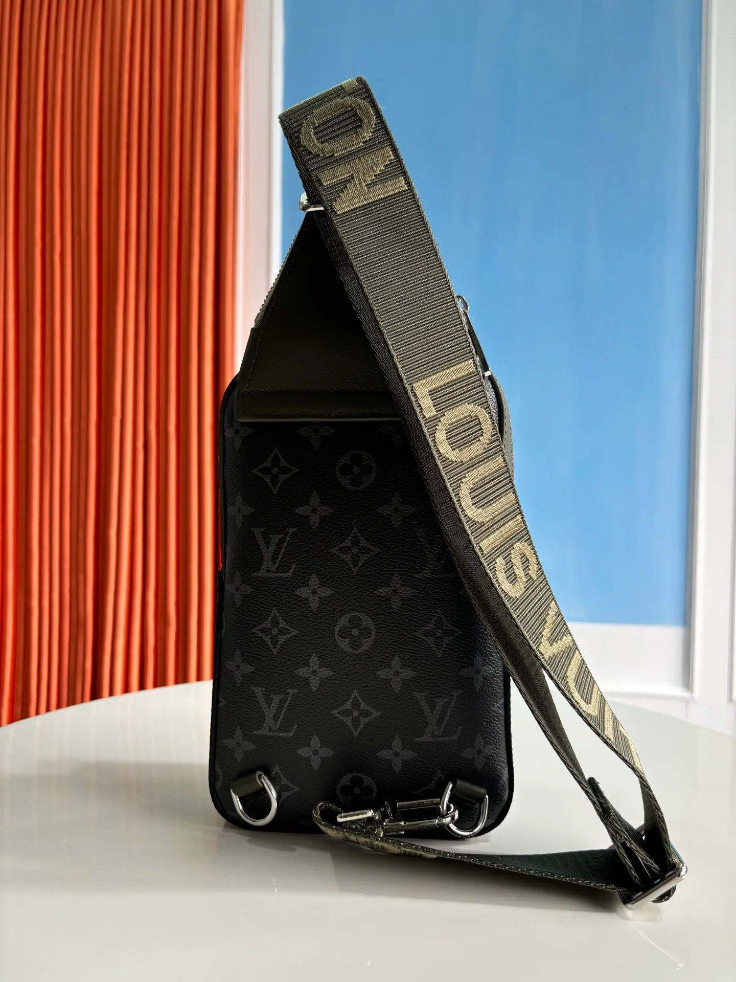 Women's Shoulder Bags LOUIS VUITTON 17695250
