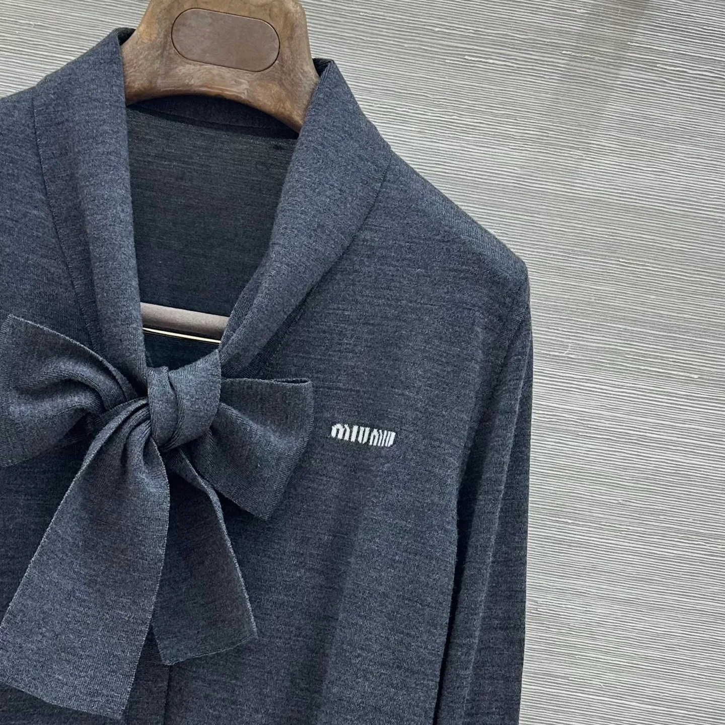 Women's Jumpers And Sweaters MIU MIU 17998361