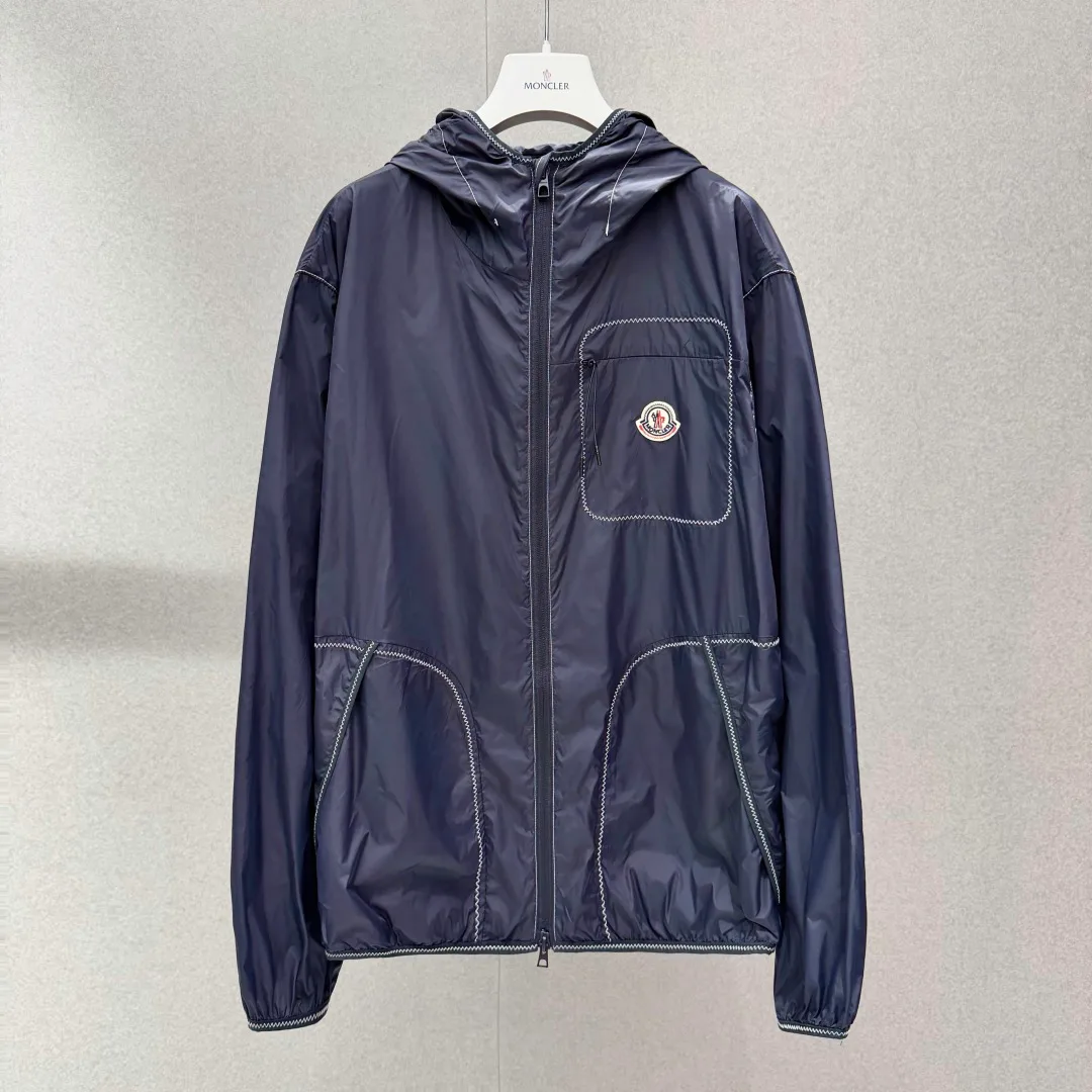 Men's Jackets And Down Jackets MONCLER 17886820