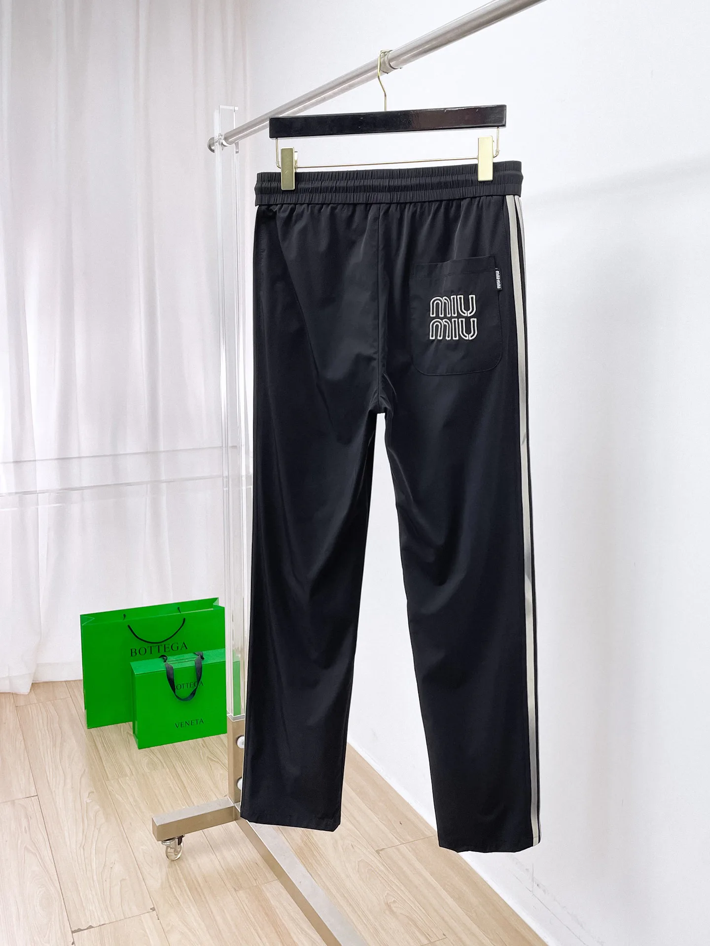 Men's Trousers MIU MIU 18399409