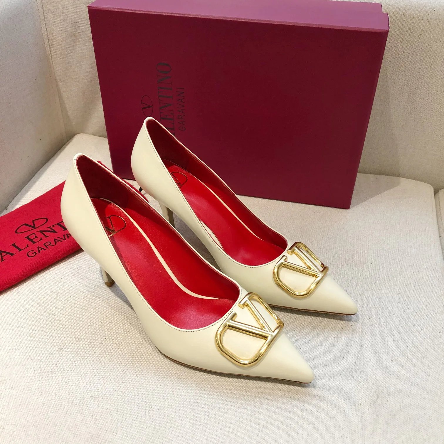 Women's Heels VALENTINO 17956865