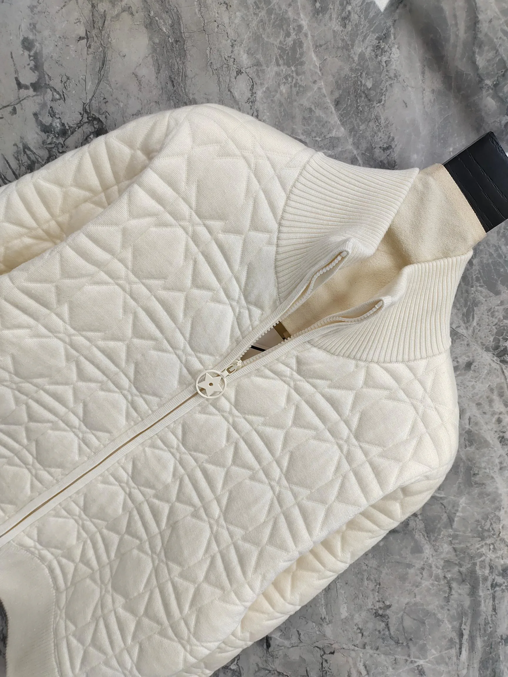 Women's Jackets And Down Jackets CHRISTIAN DIOR 17914065