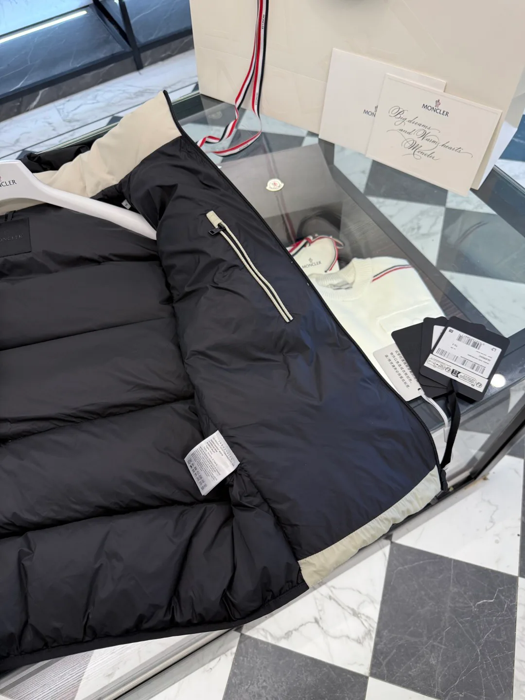 Men's Vests MONCLER 18007725