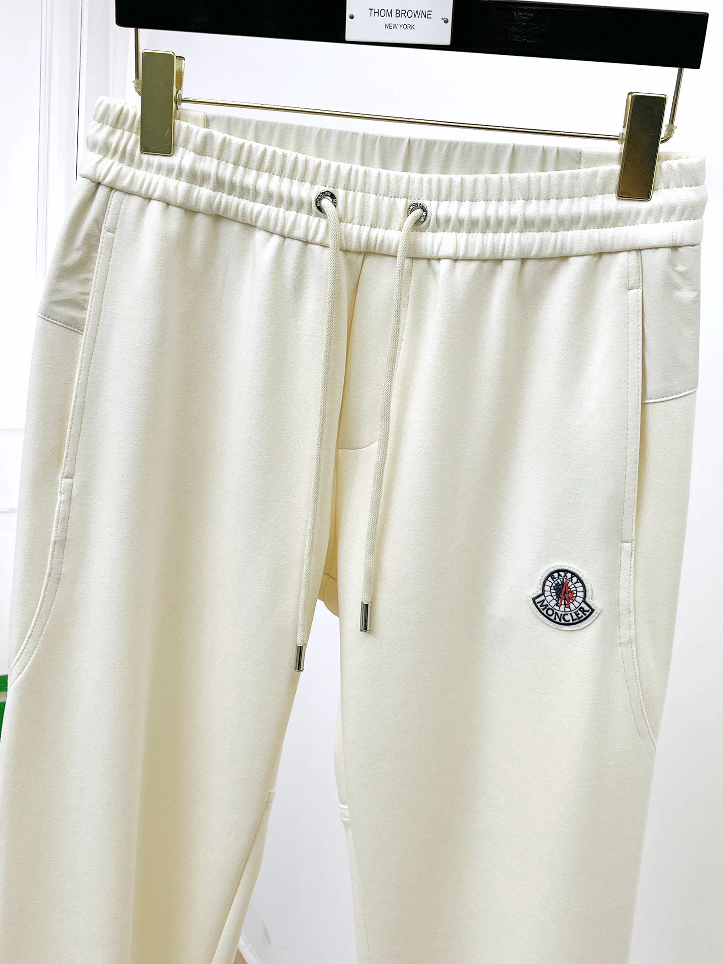 Men's Trousers MONCLER 18197368
