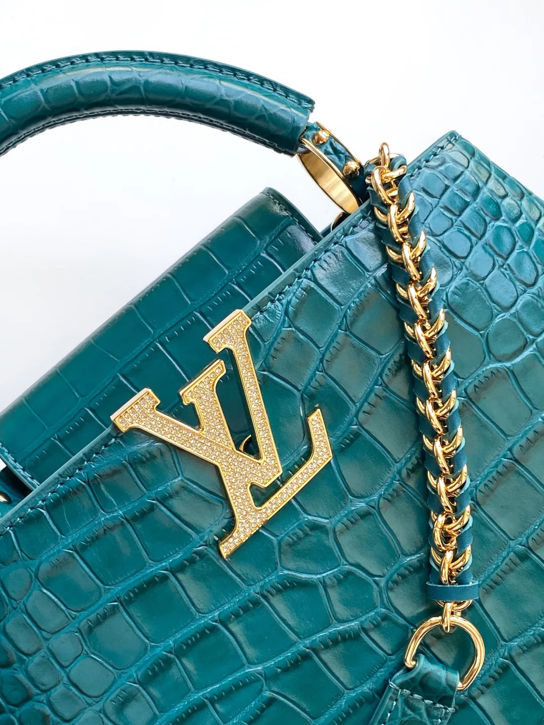 Women's Classic Handbags LOUIS VUITTON 18019348