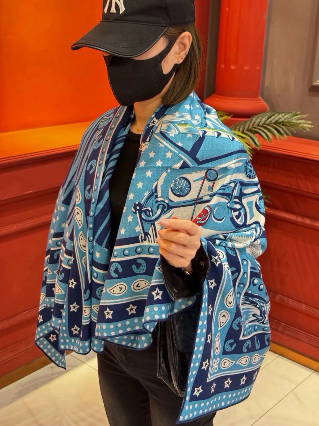 Silk Scarves HERMES 18322217