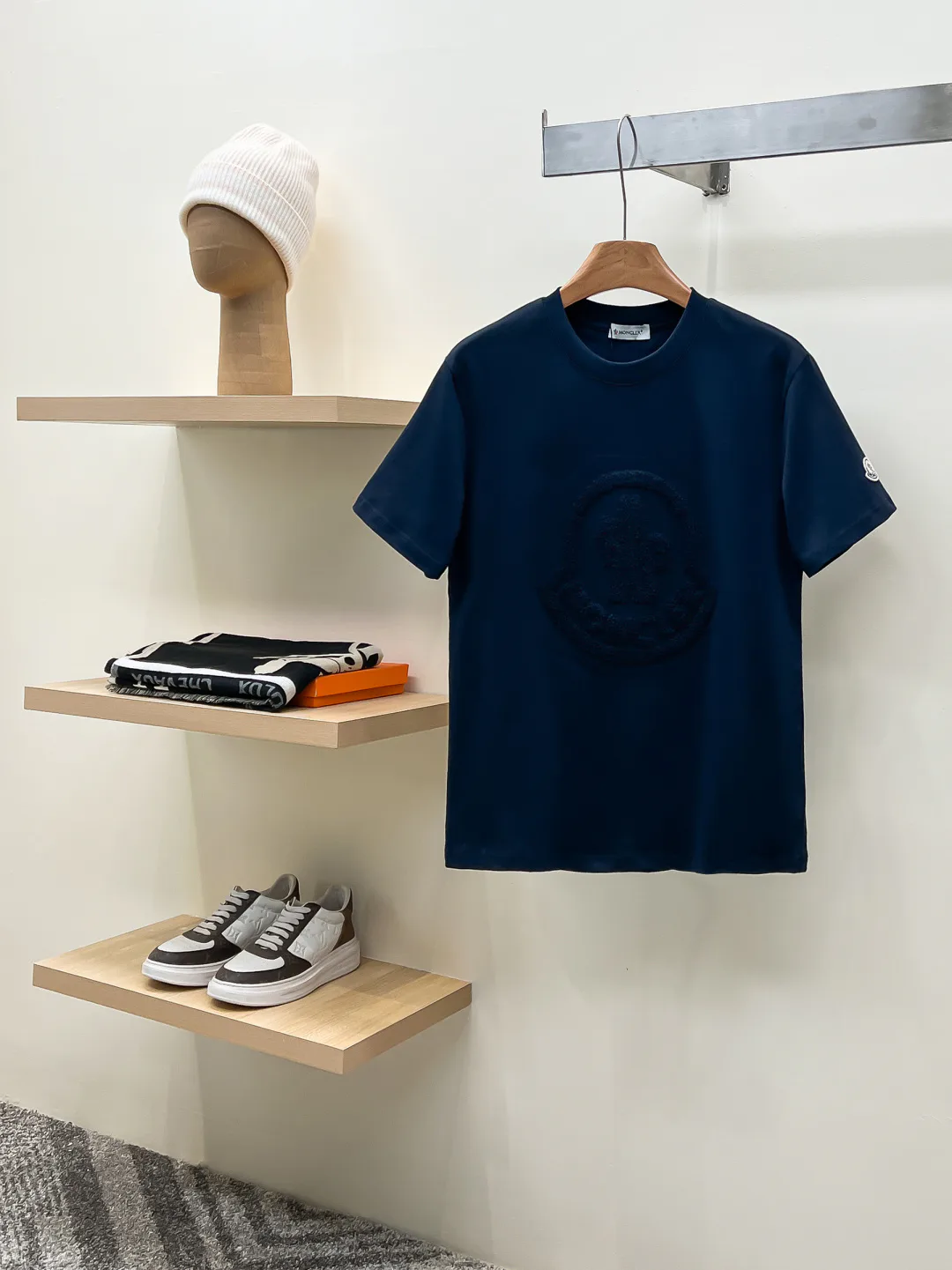 Men's T-Shirts MONCLER 18499485
