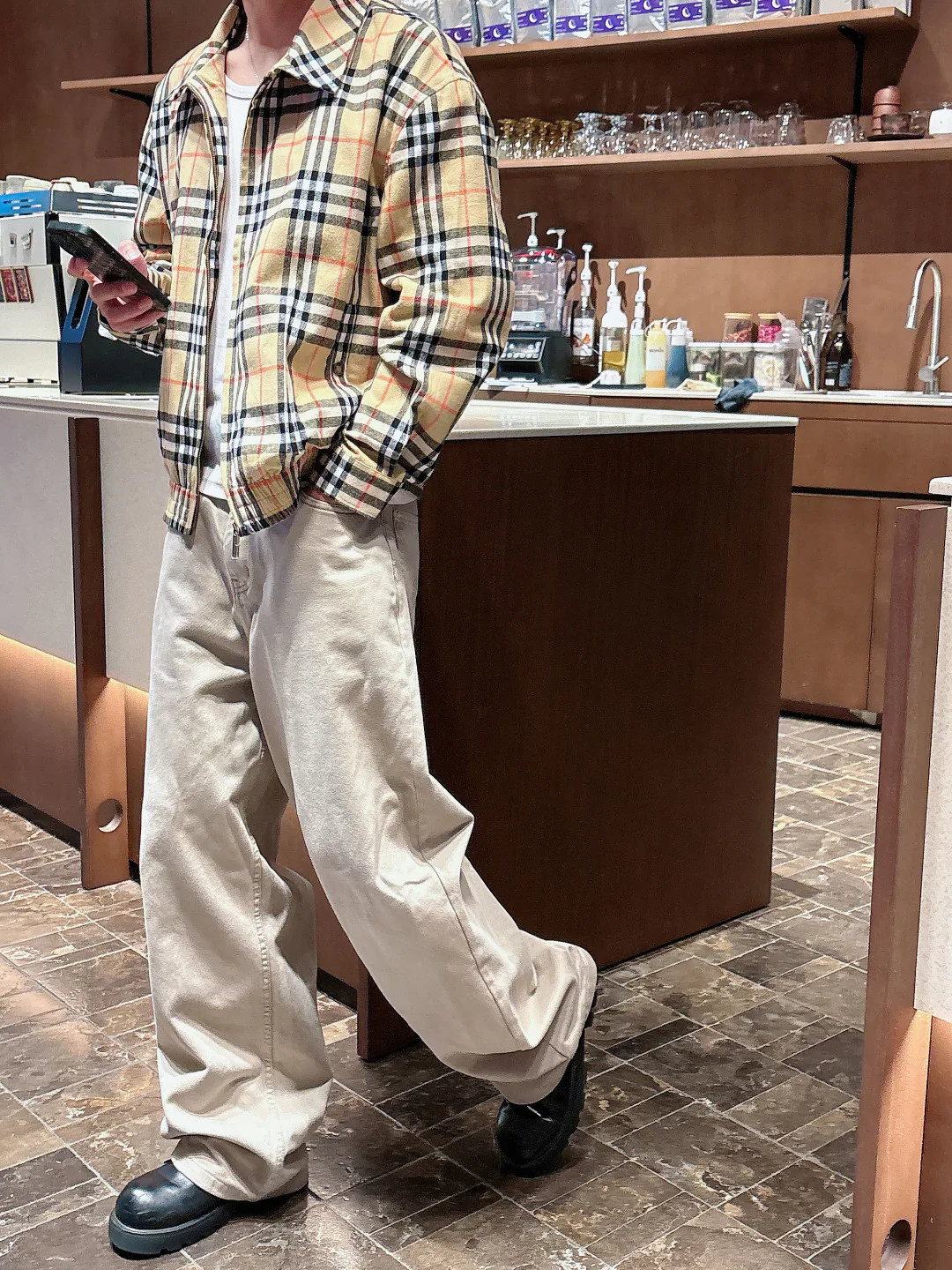 Men's Jackets And Down Jackets BURBERRY 18097572