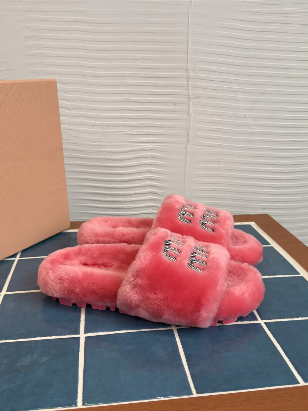 Women's Slippers MIU MIU 17931767