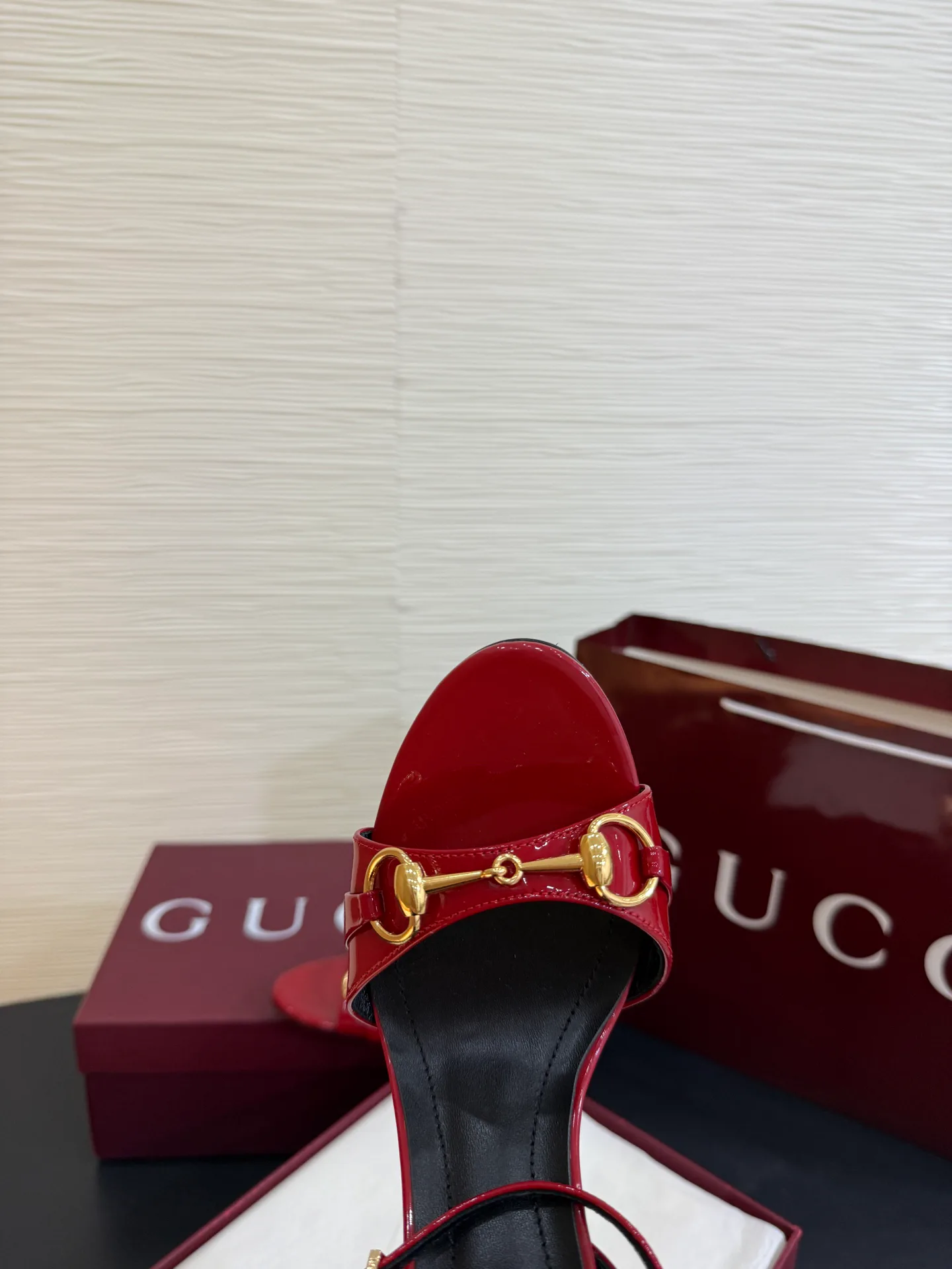 Women's Open-Toe Sandals GUCCI 18071143