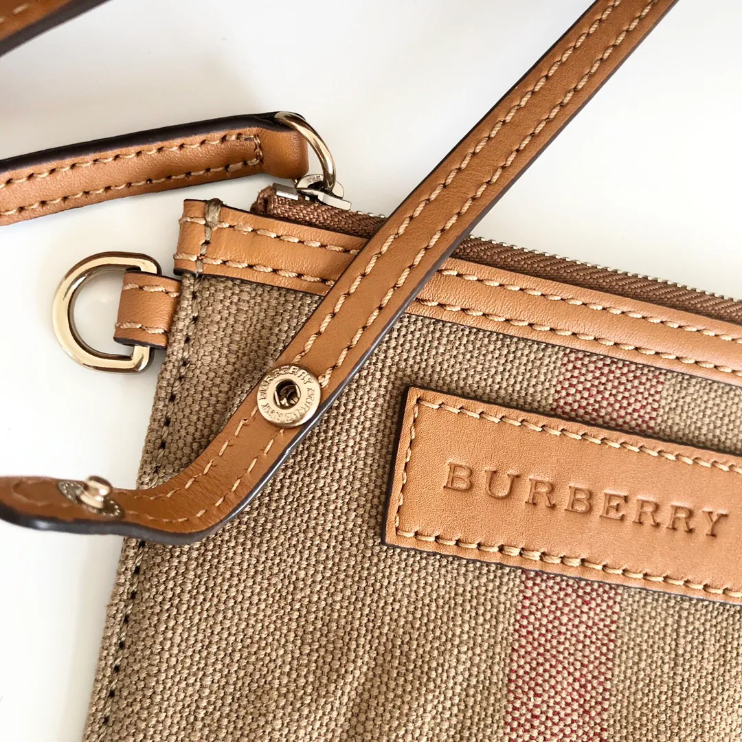 Women's Classic Handbags BURBERRY 17961675