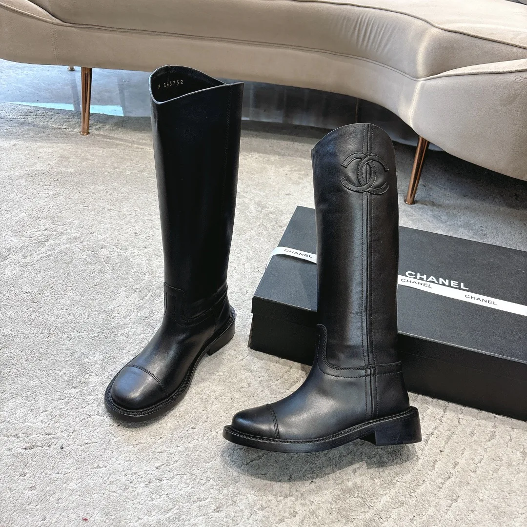Women's Boots CHANEL 18154619