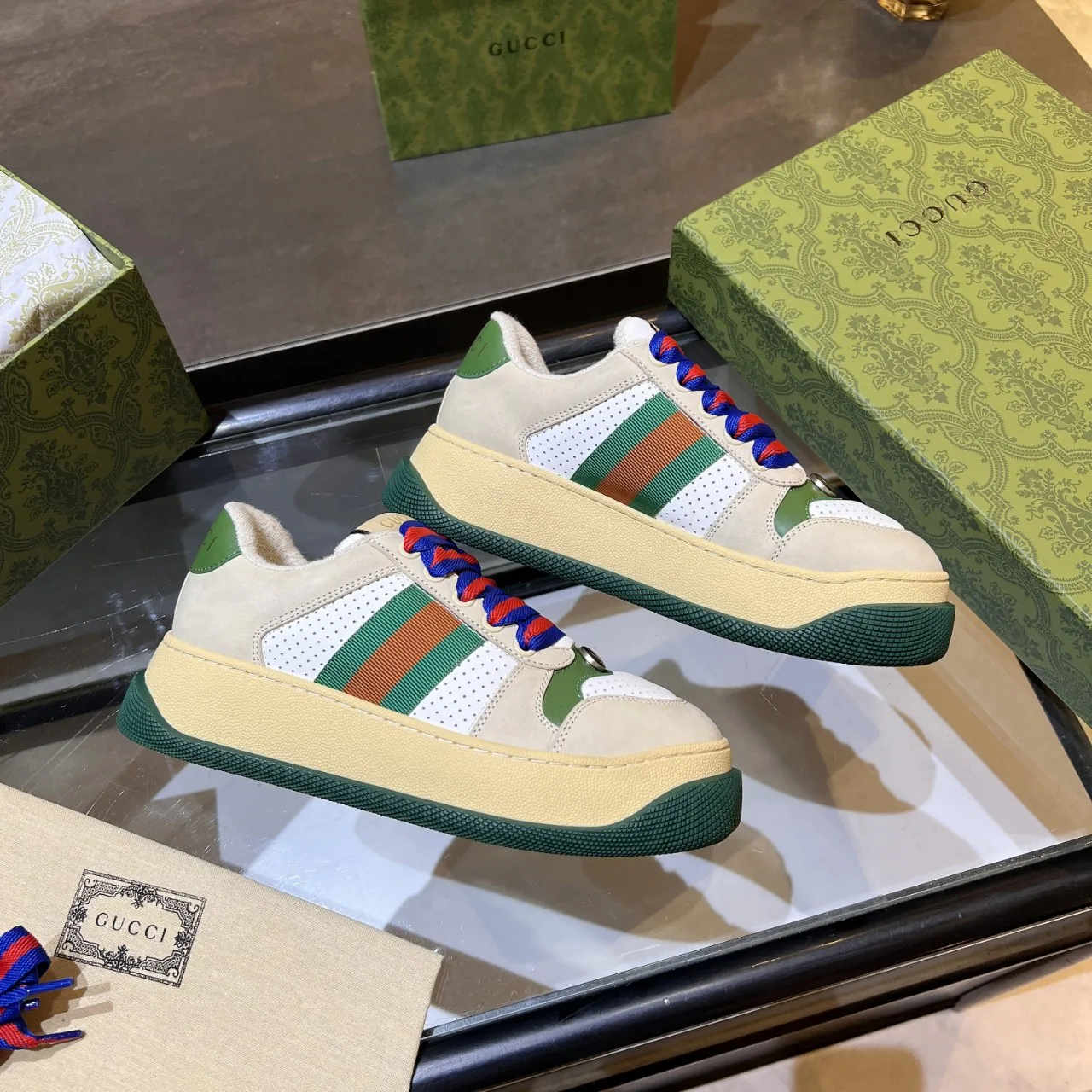 Women's Sneakers GUCCI 17955444