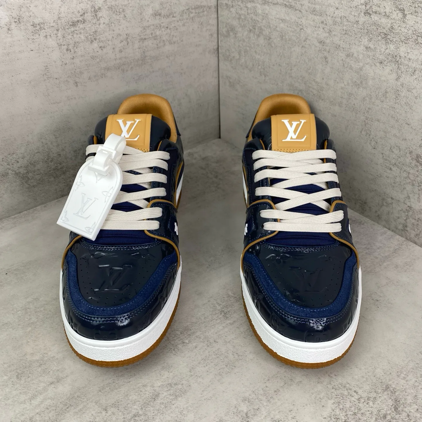 Women's Sneakers LOUIS VUITTON 17961749