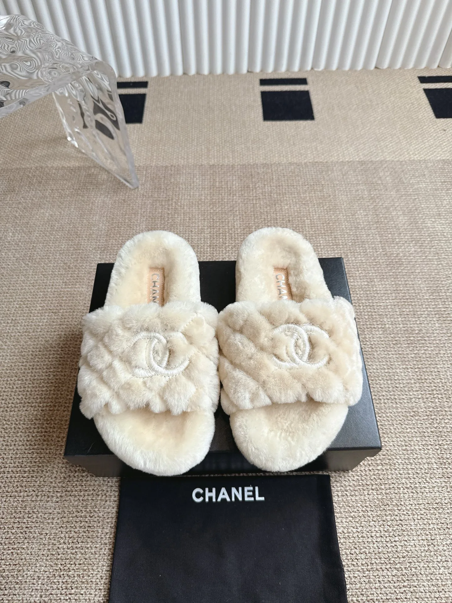Women's Slippers CHANEL 18324637