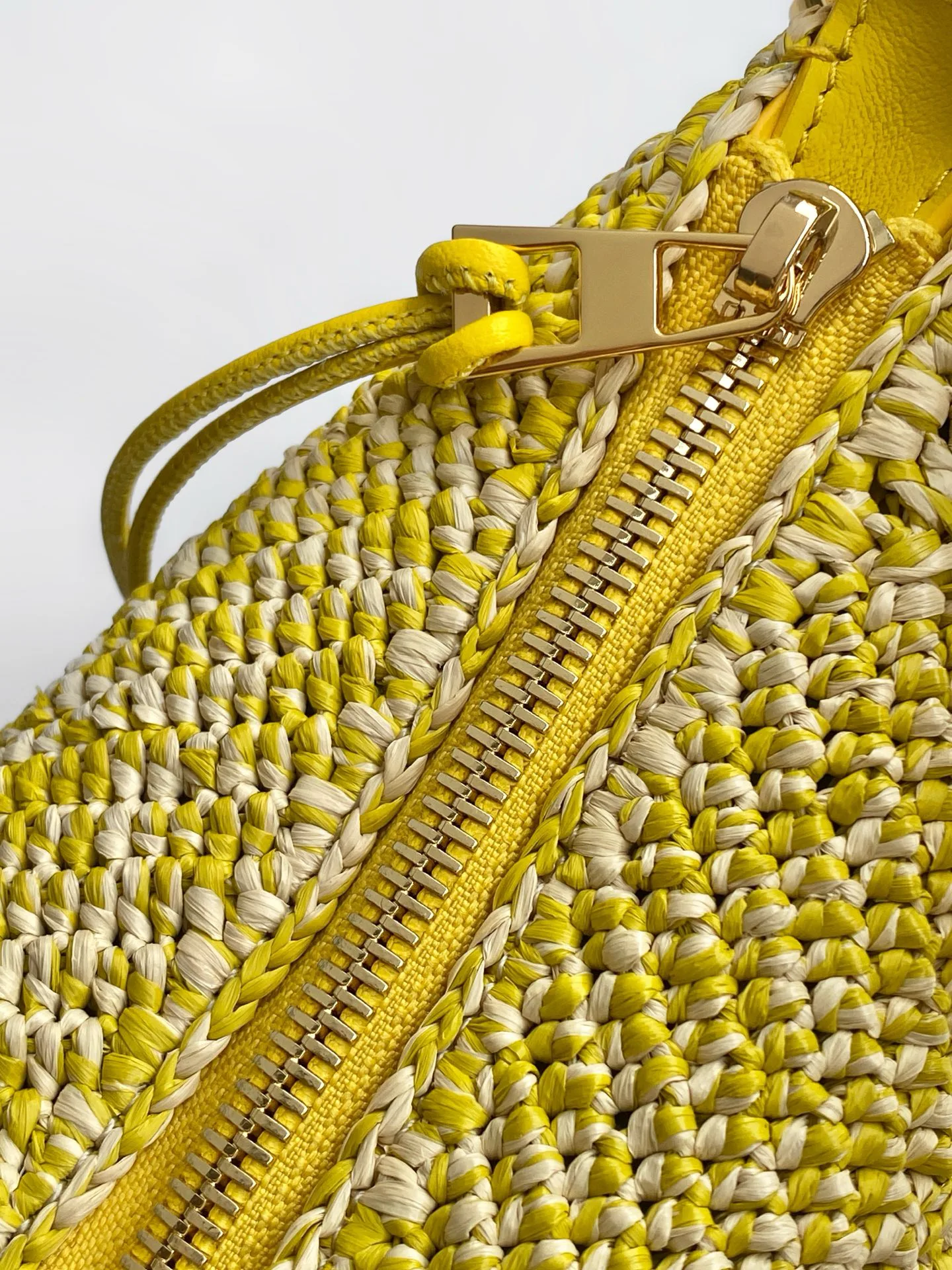 Women's Classic Handbags LOEWE 18004755
