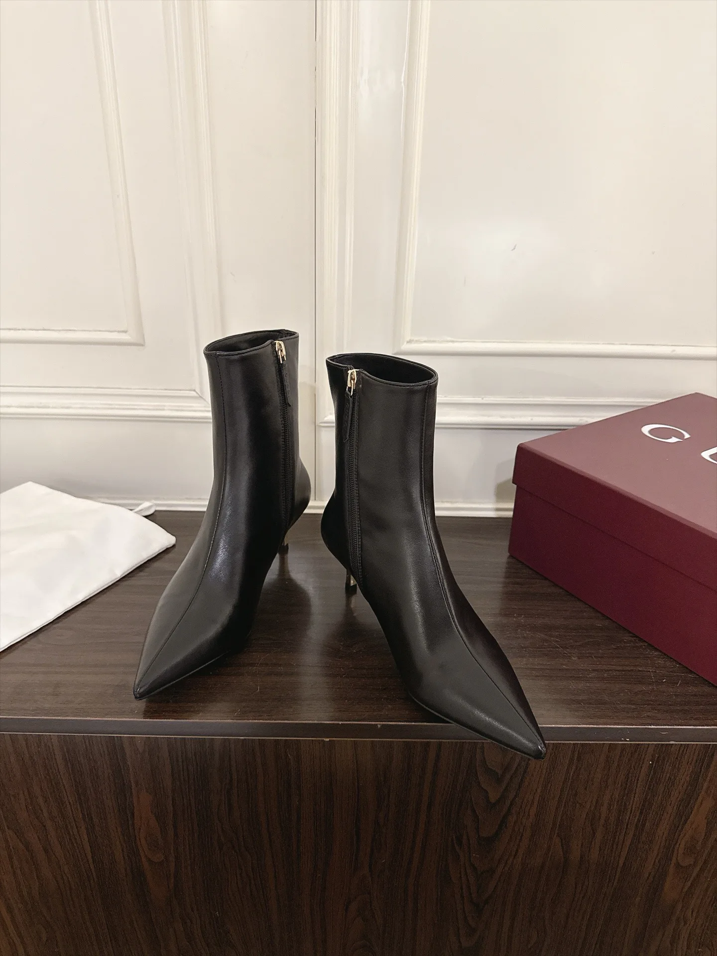 Women's Booties GUCCI 18135652