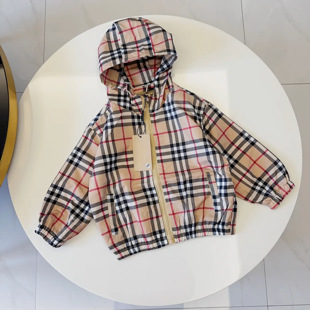 Women's Jackets And Down Jackets BURBERRY 18075287