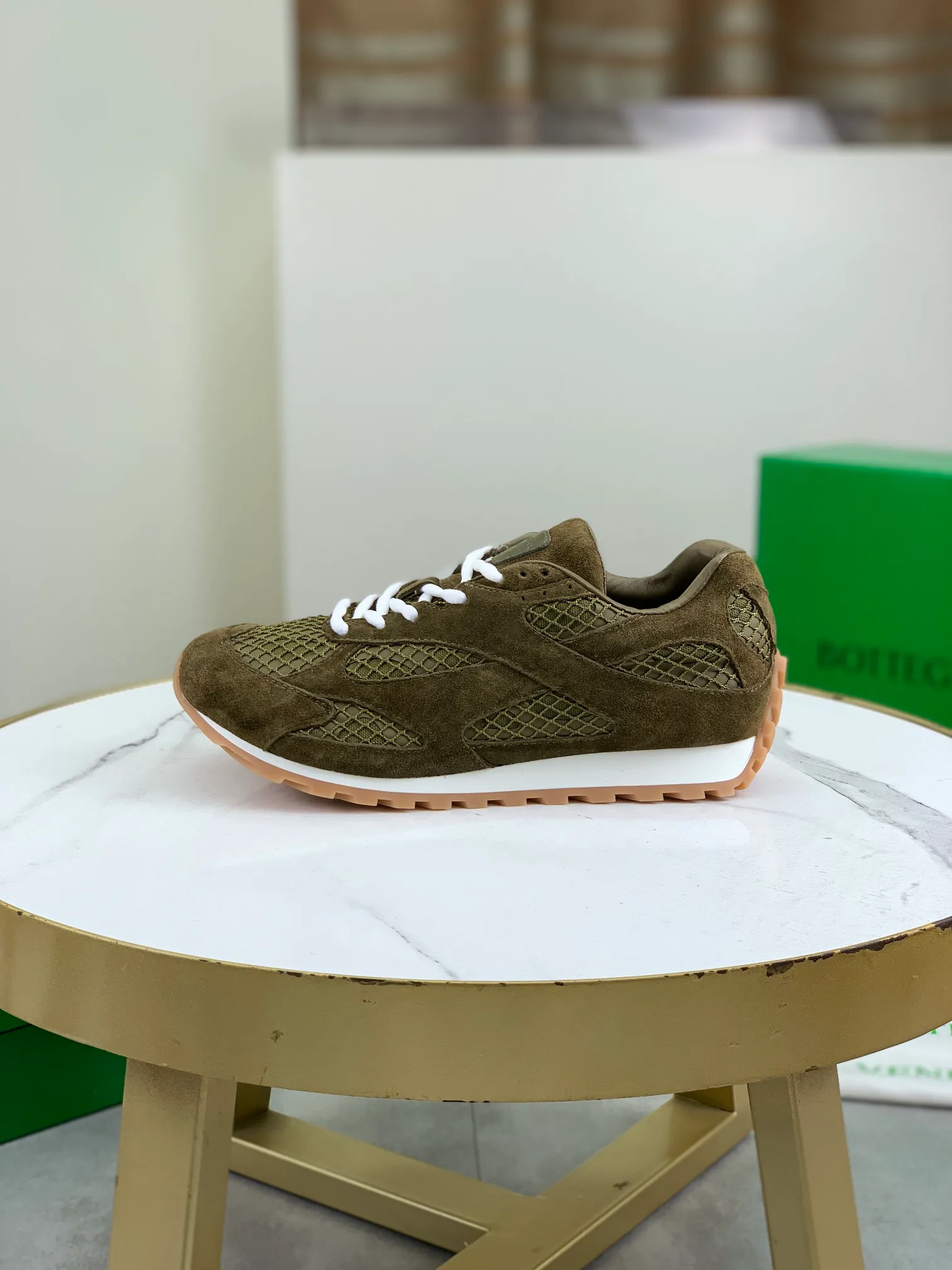 Women's Sneakers BOTTEGA VENETA 18365184