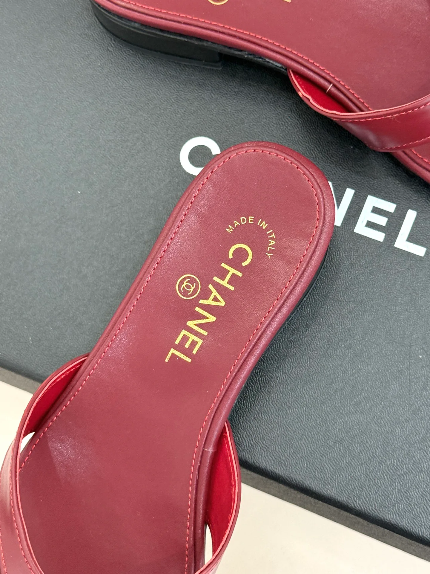 Women's Flip-Flops CHANEL 17724128