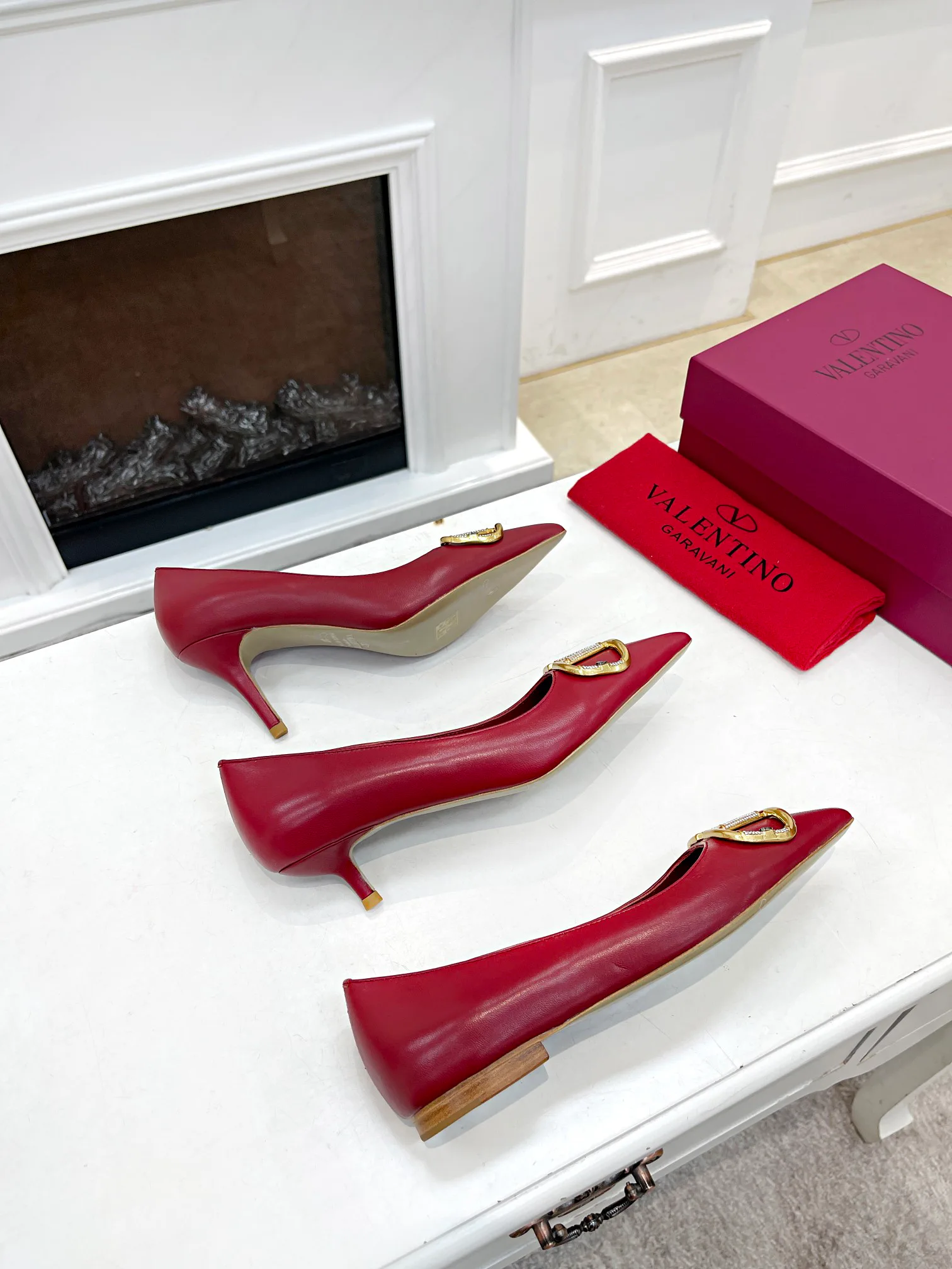 Women's Heels VALENTINO 17956842