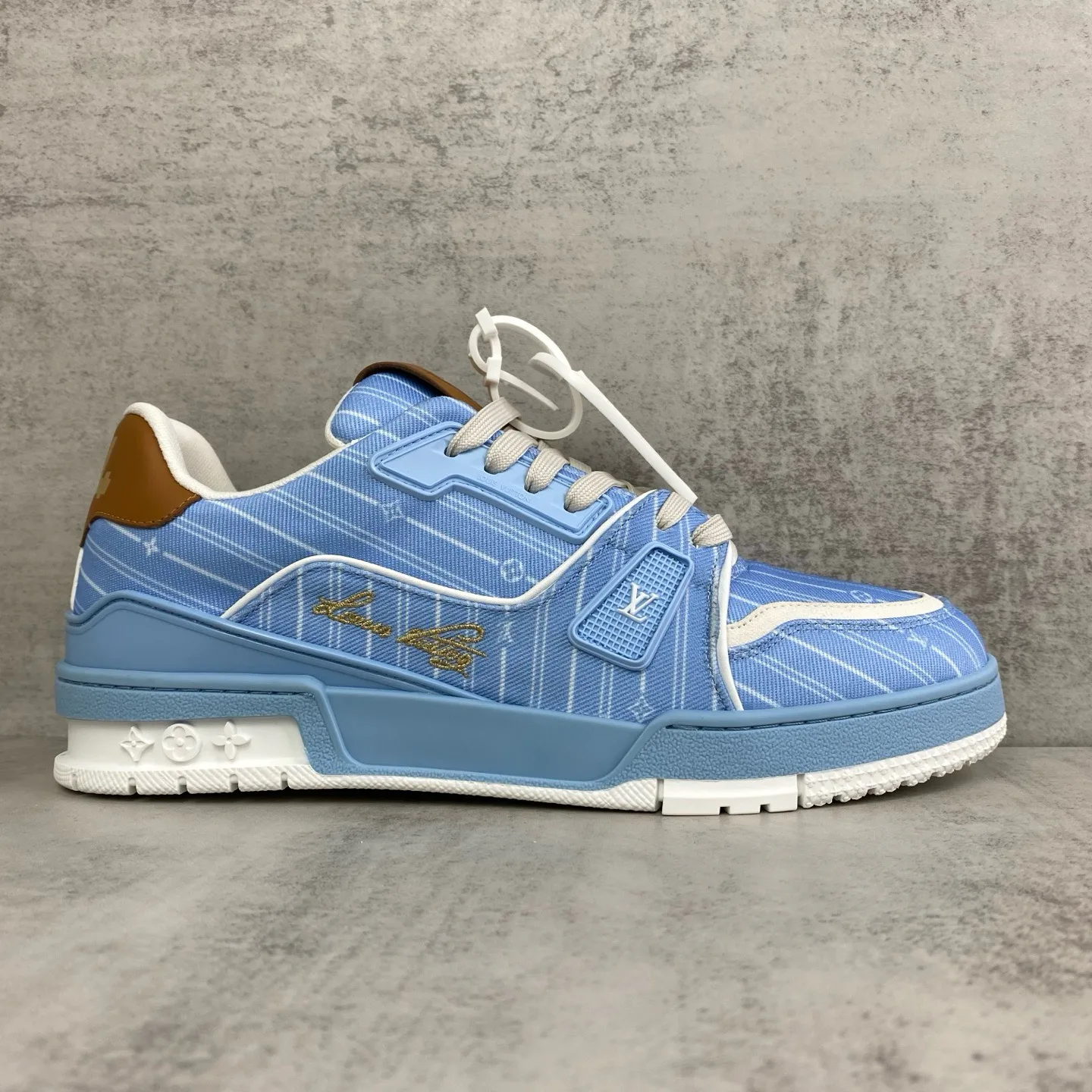Women's Sneakers LOUIS VUITTON 17961747