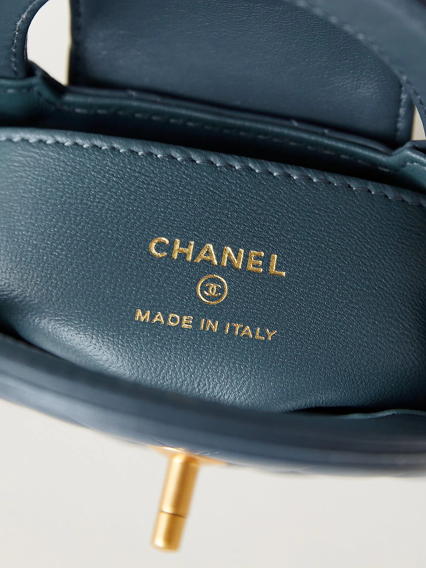 Women's Classic Handbags CHANEL 18066087