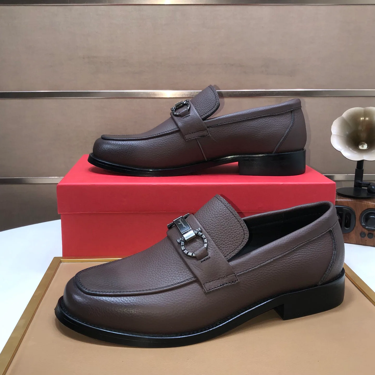 Men's Loafers And Dress Shoes SALVATORE FERRAGAMO 18262175